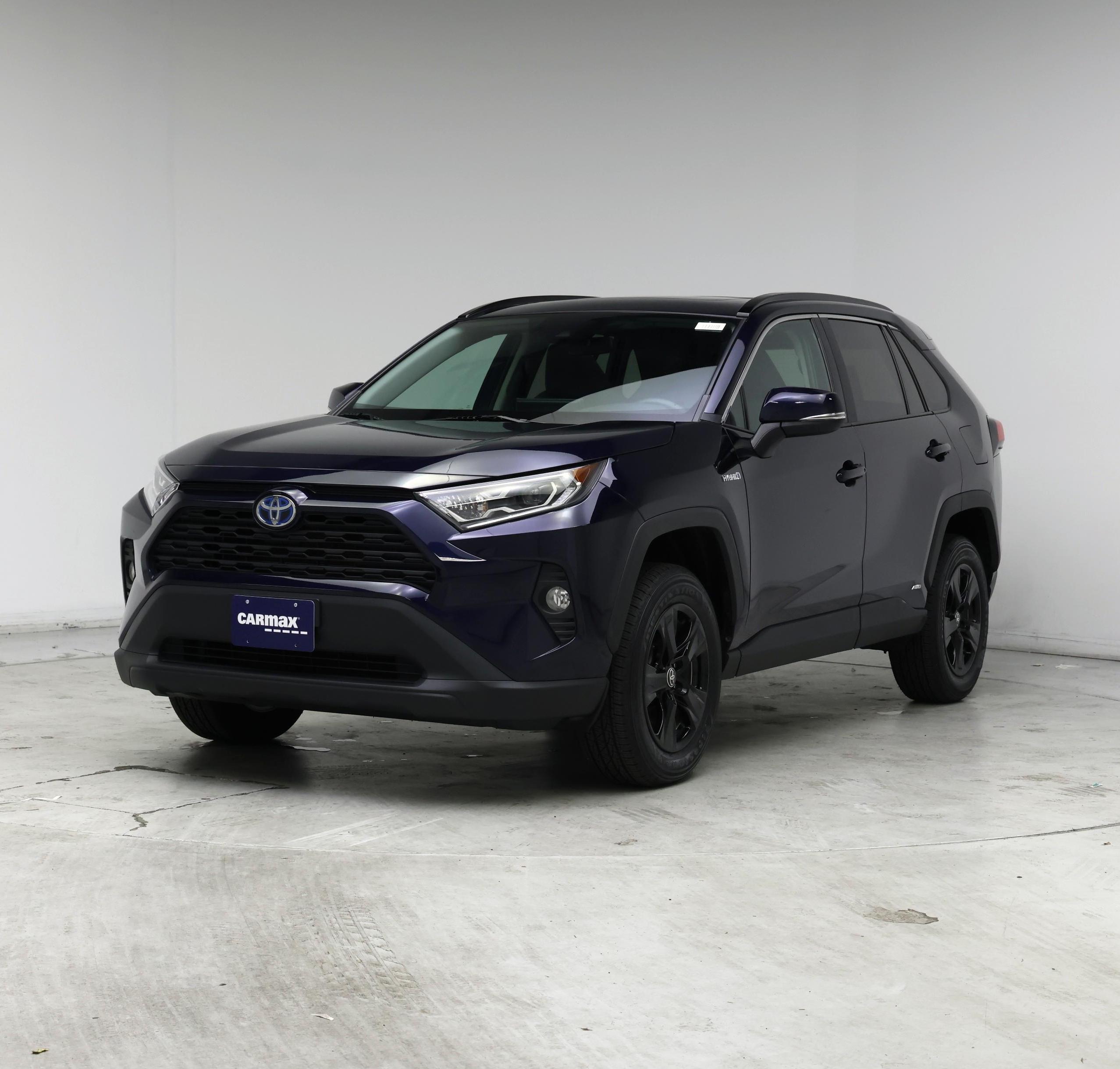 Thumbnail: 2021 Toyota RAV4 - 4