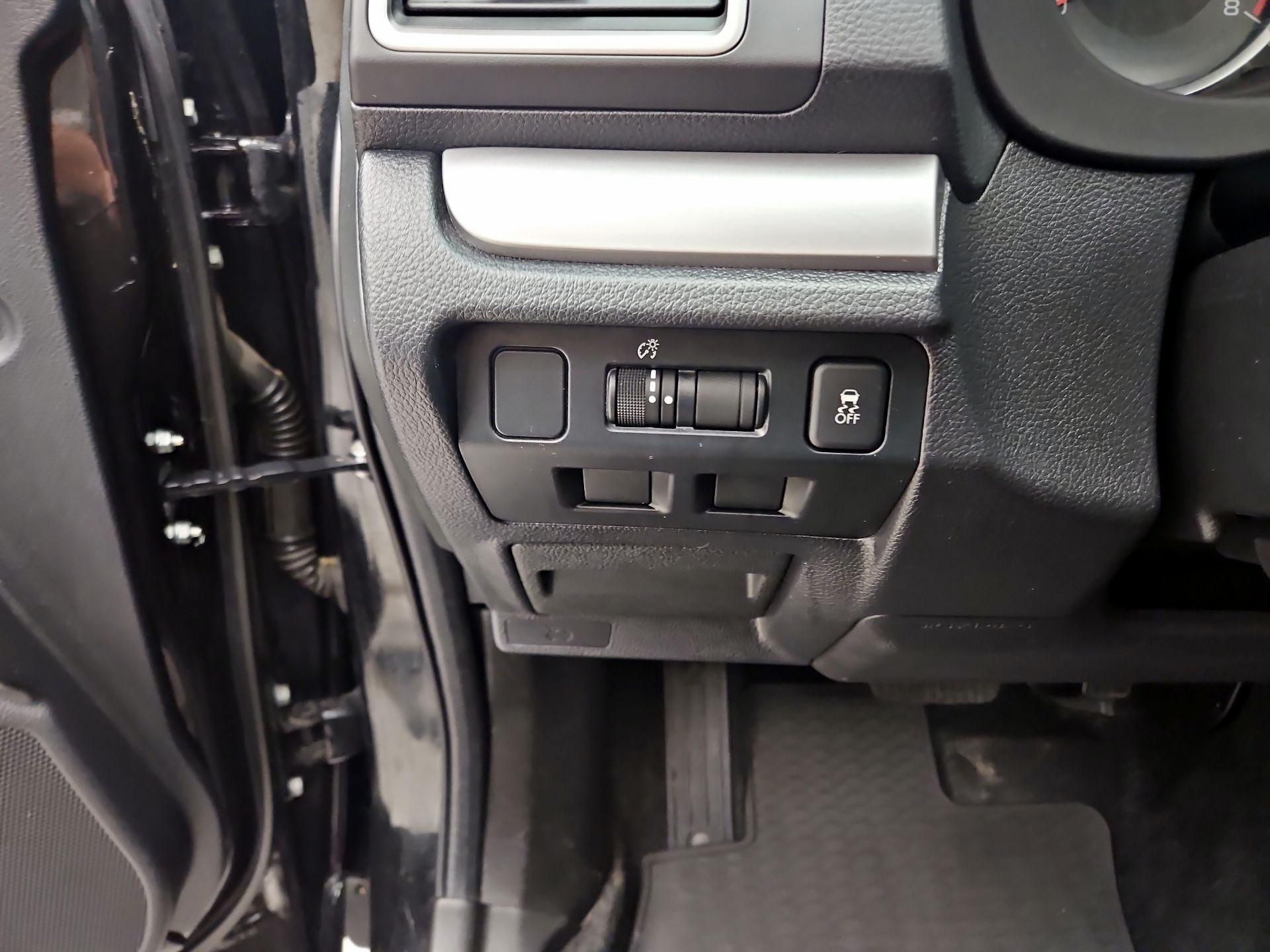 Thumbnail: 2017 Subaru Forester - 13