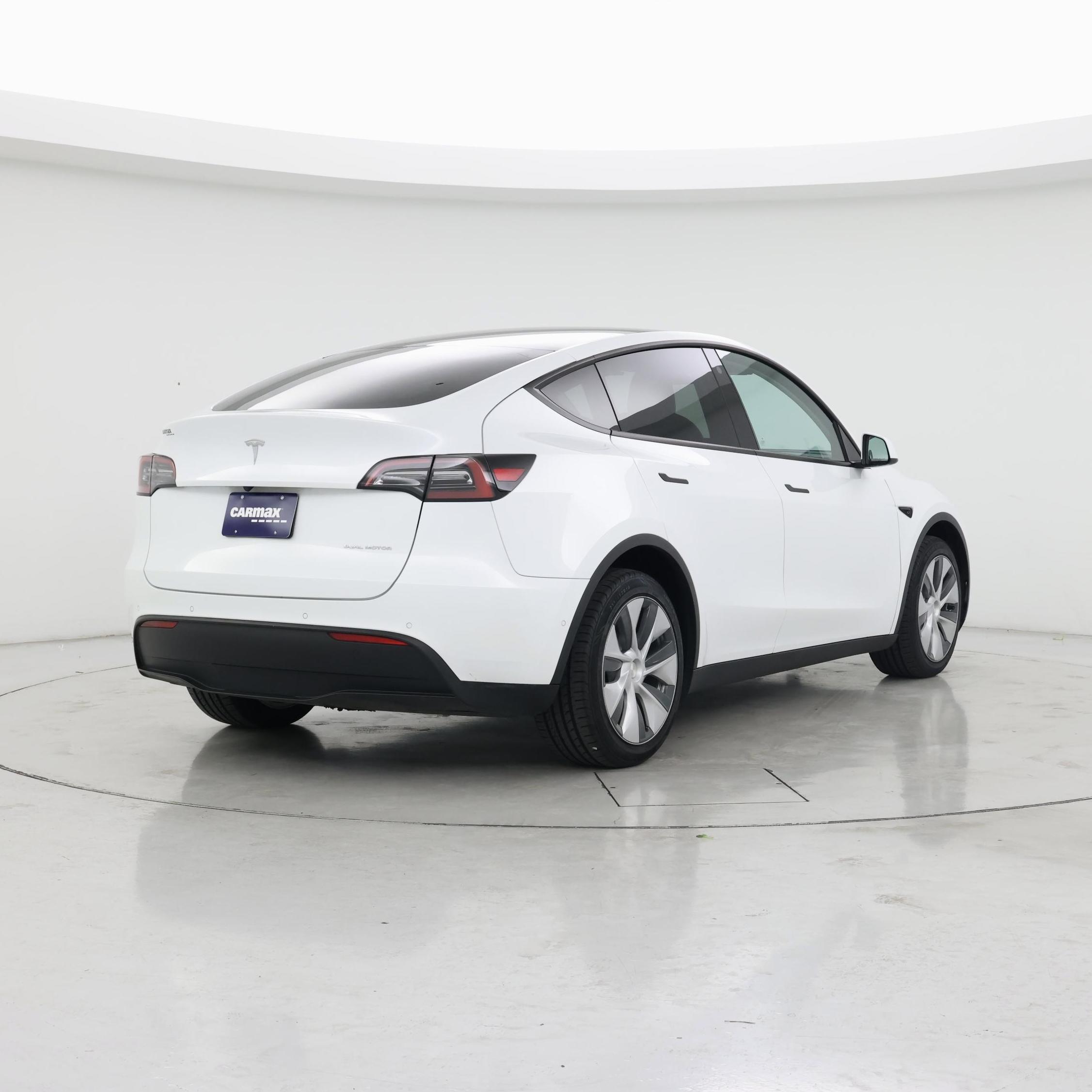 Thumbnail: 2022 Tesla Model Y - 8