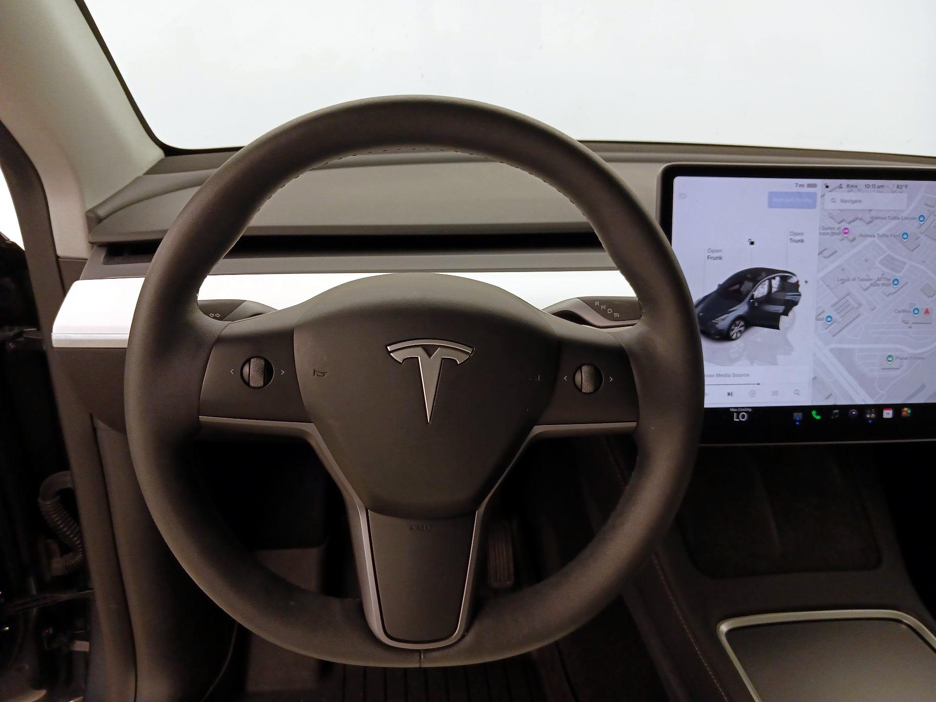 Thumbnail: 2023 Tesla Model Y - 10