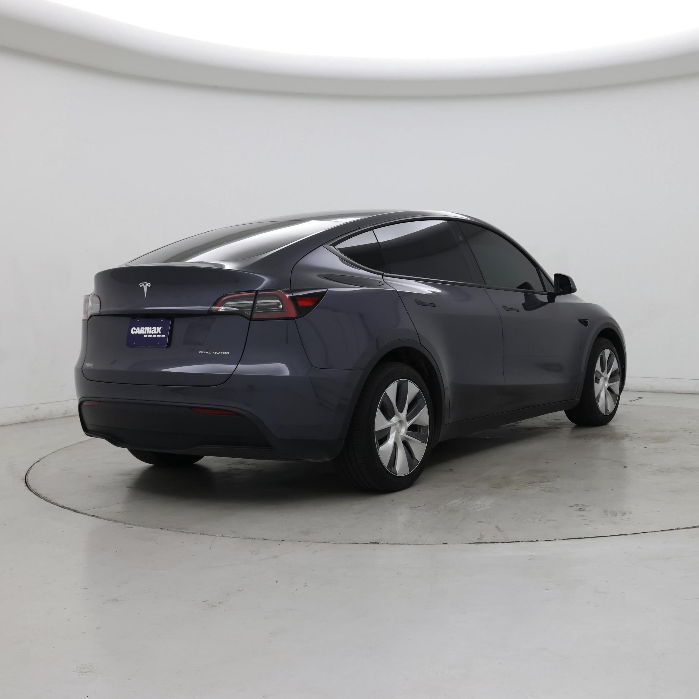 Thumbnail: 2023 Tesla Model Y - 8