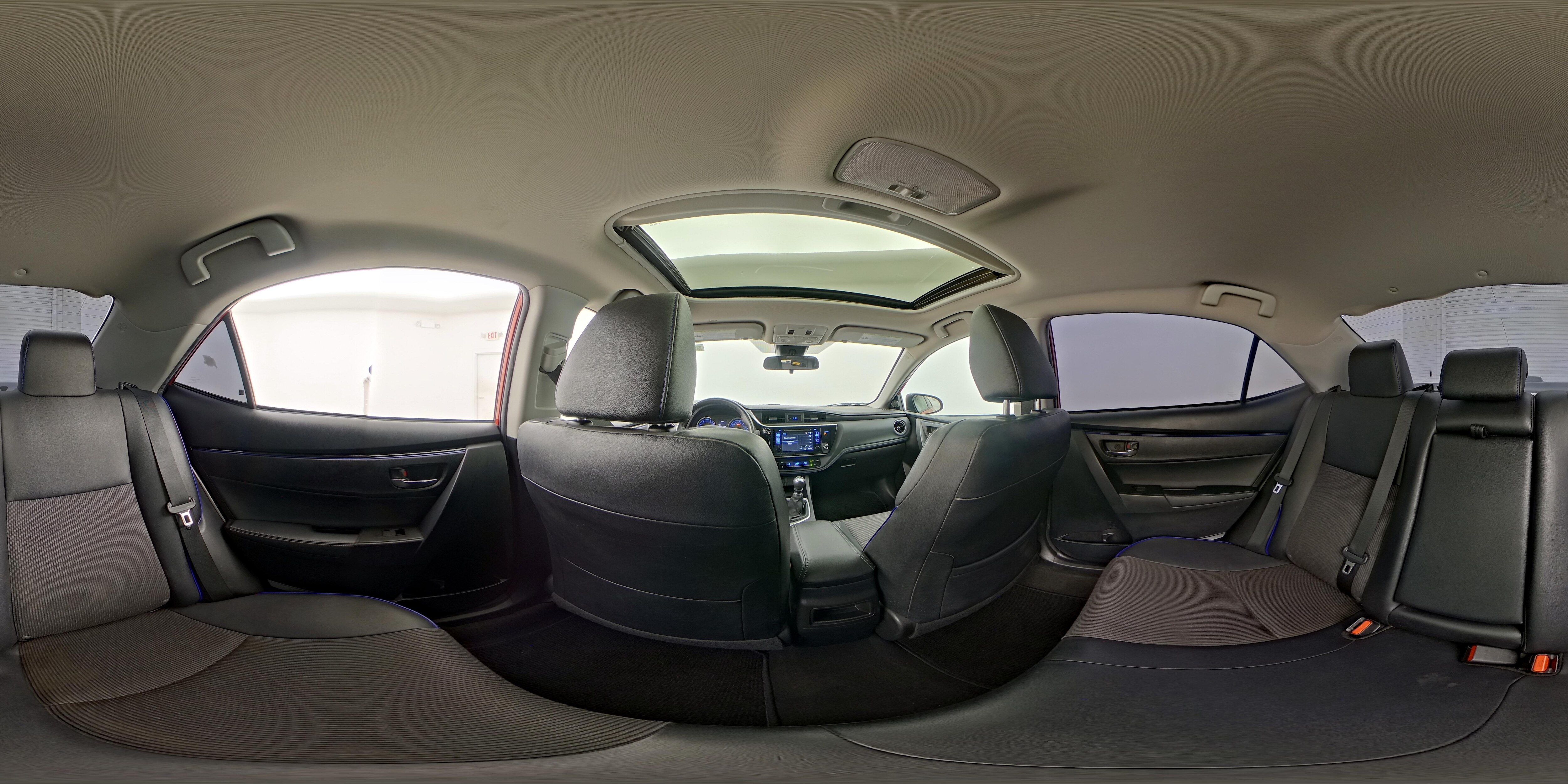 2018 Toyota Corolla SE - Photo 26