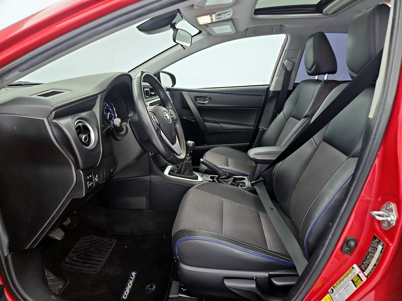 2018 Toyota Corolla SE - Photo 12
