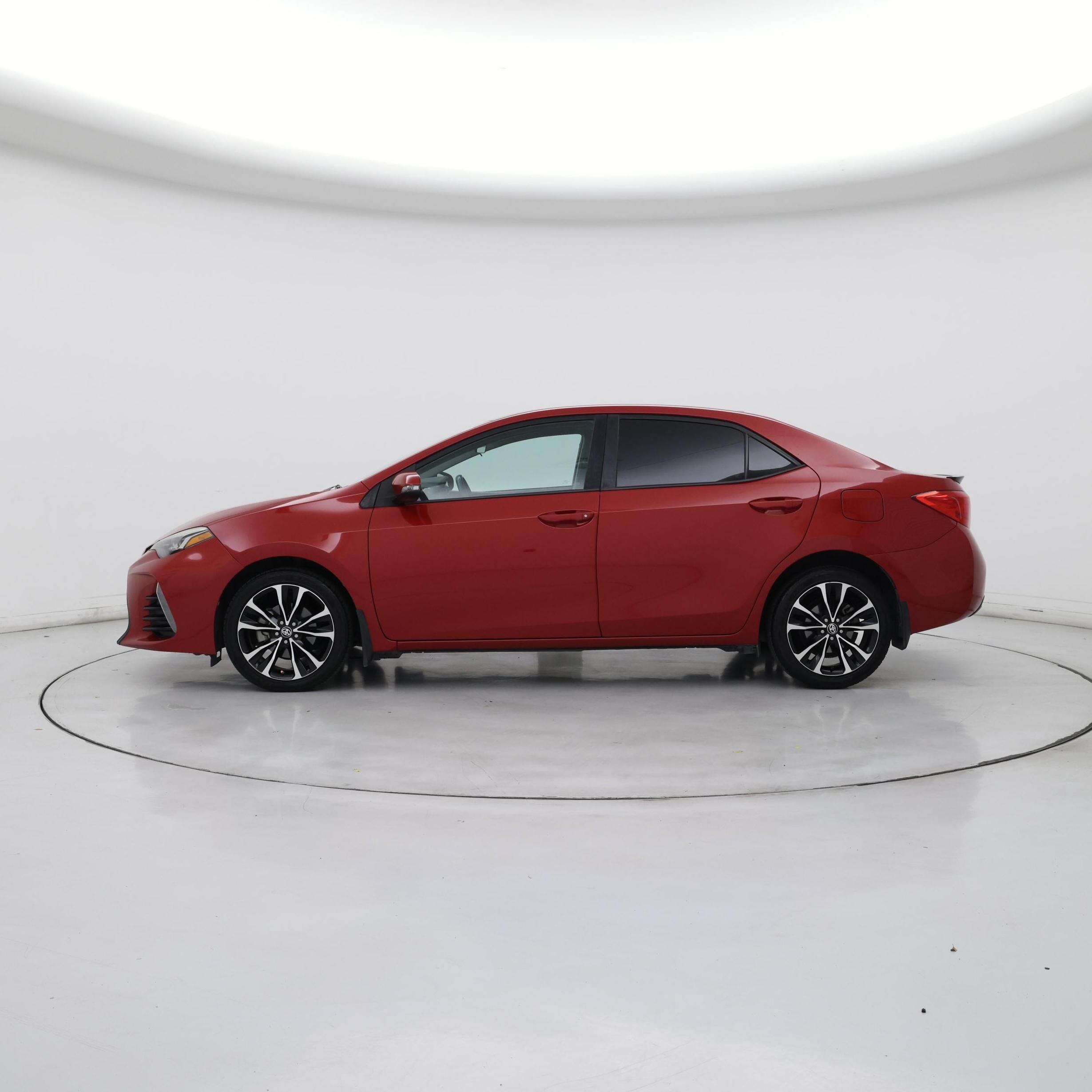 Thumbnail: 2018 Toyota Corolla - 3