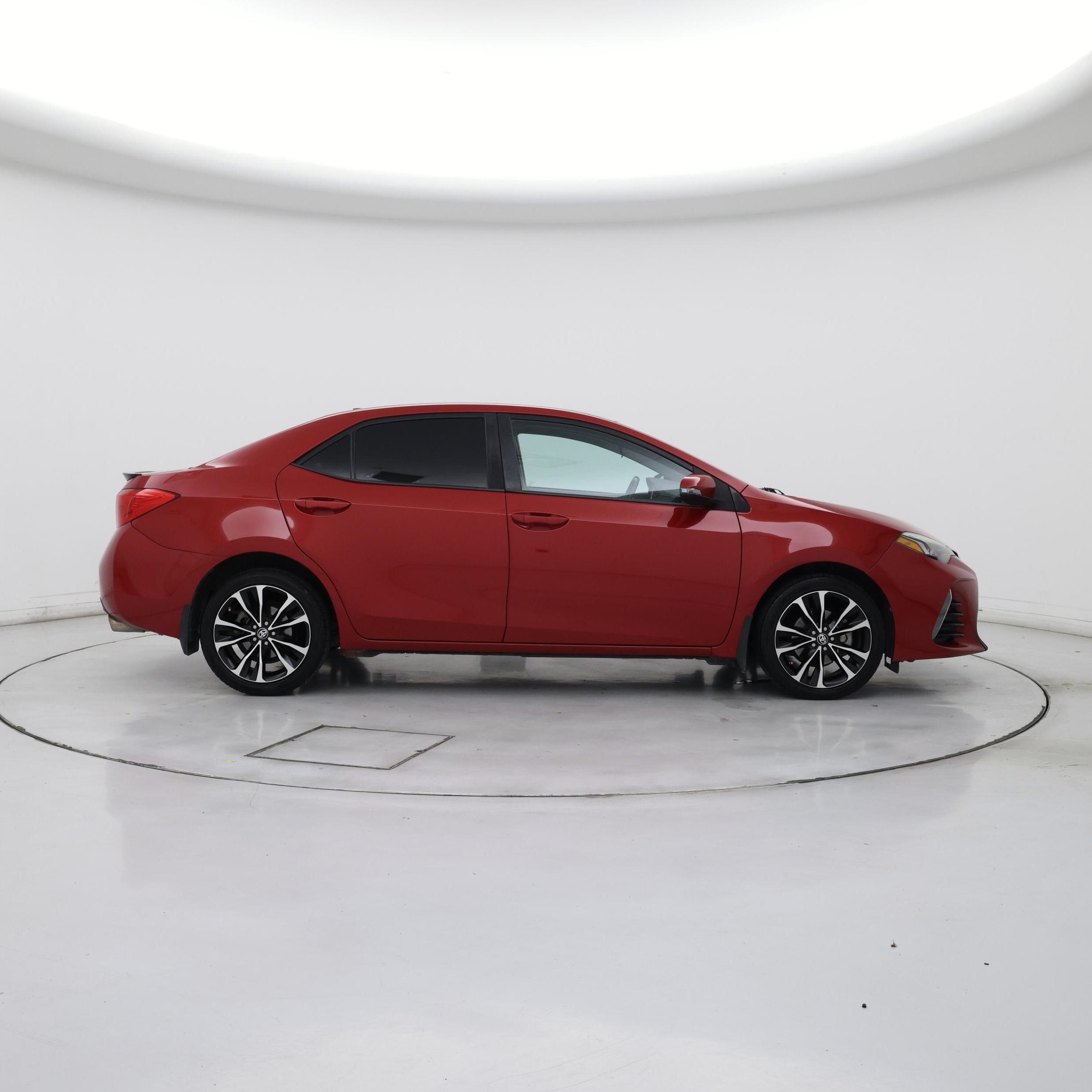 Thumbnail: 2018 Toyota Corolla - 7