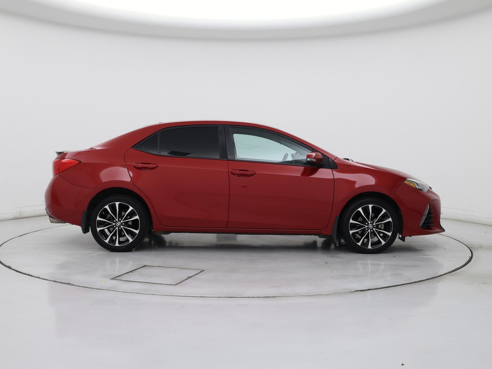 2018 Toyota Corolla SE - Photo 8