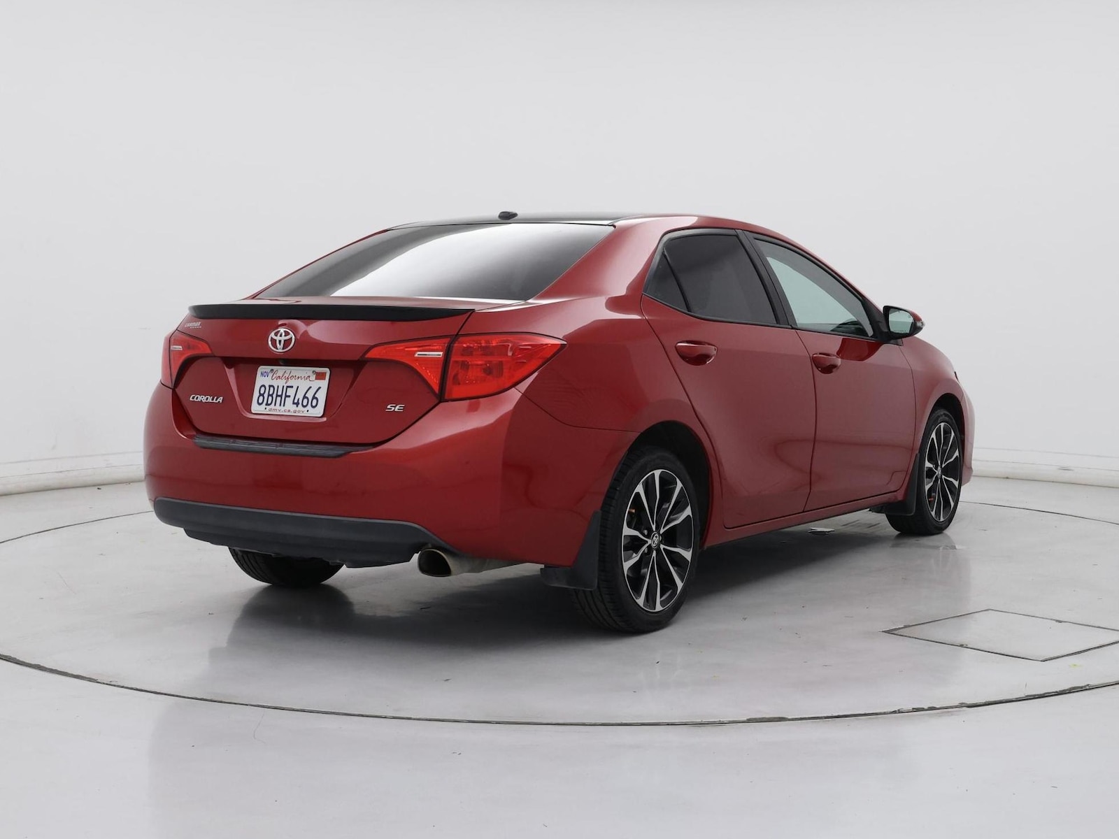 2018 Toyota Corolla SE - Photo 9