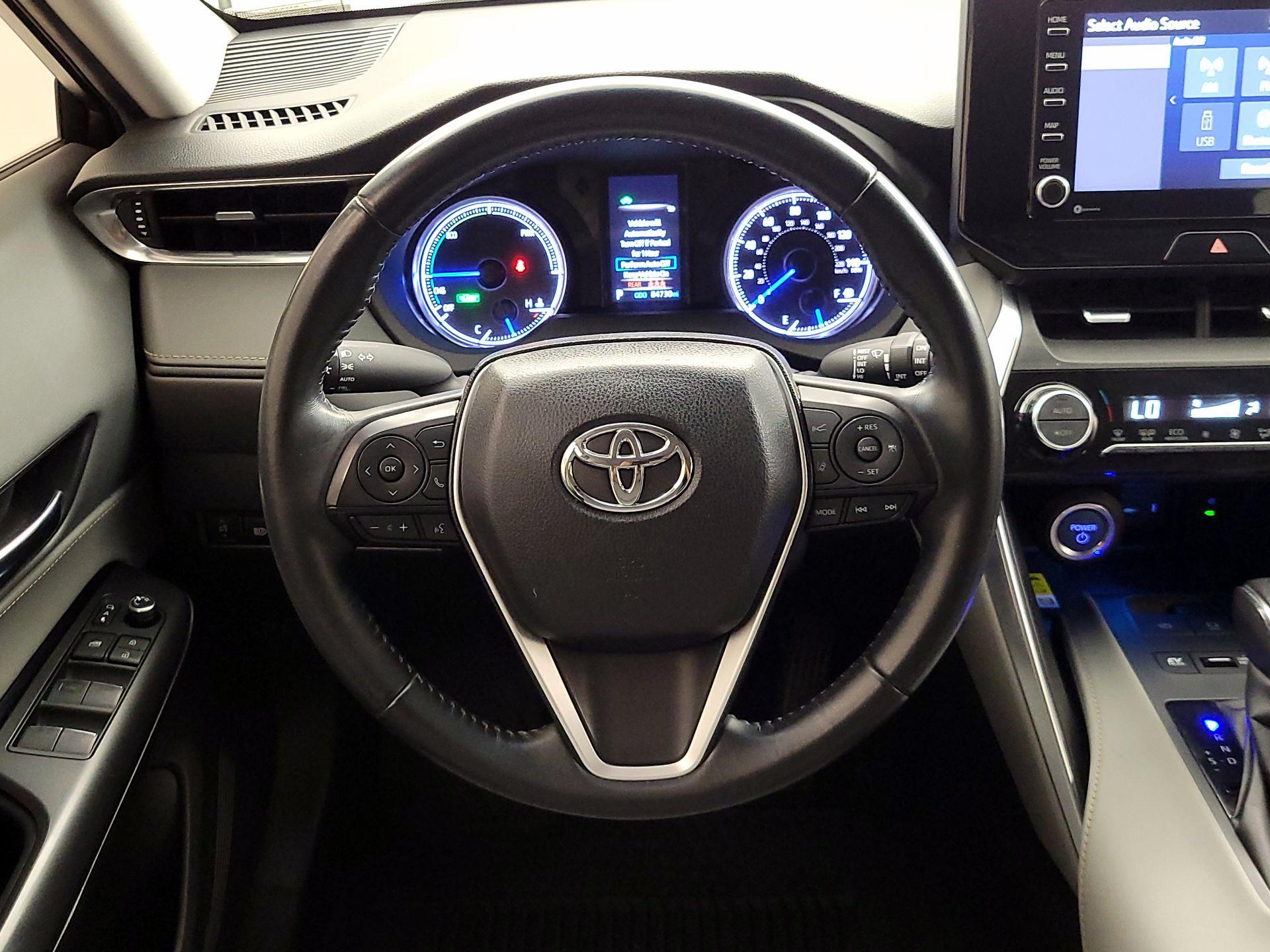 Thumbnail: 2022 Toyota Venza - 10