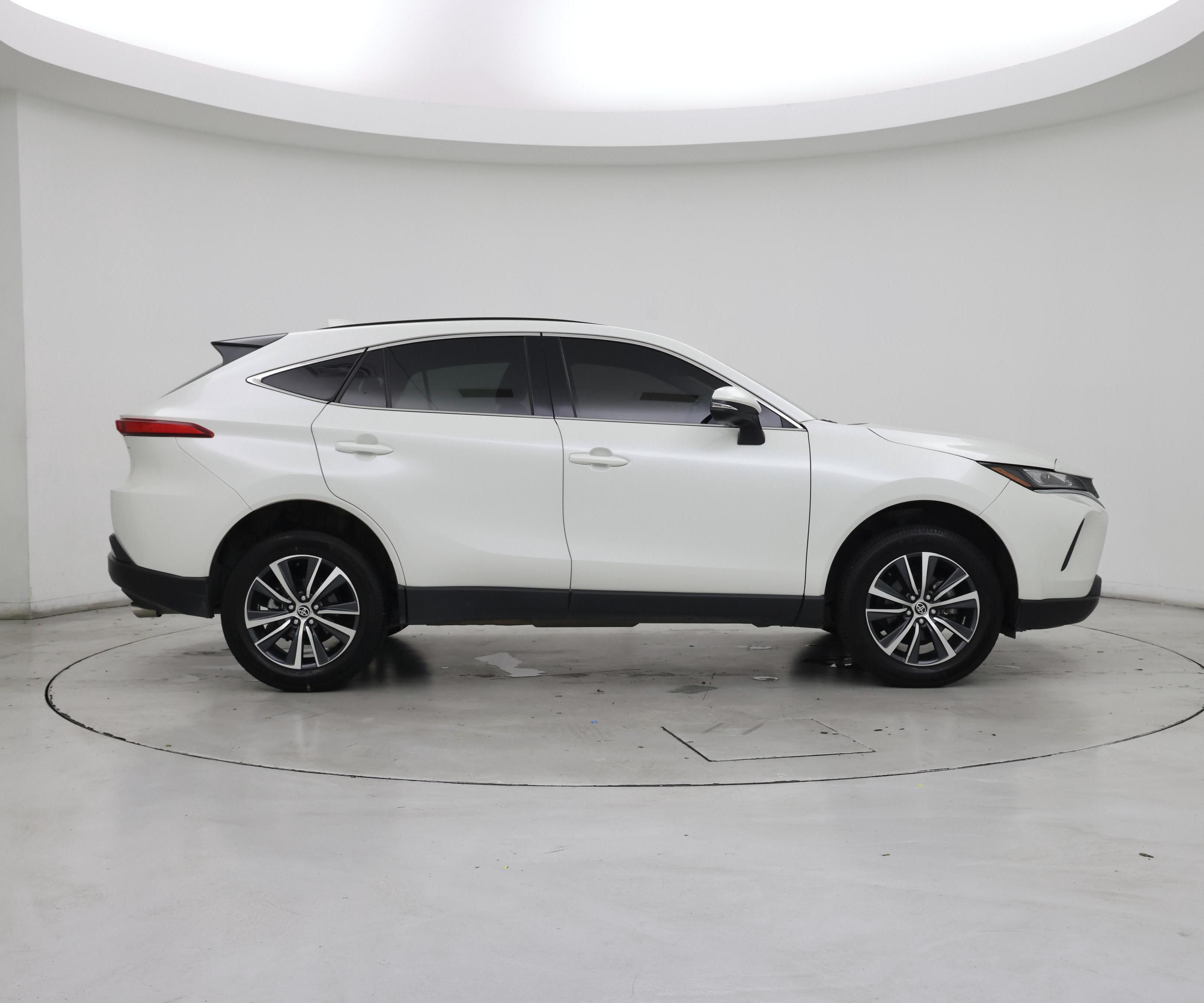 Thumbnail: 2022 Toyota Venza - 7