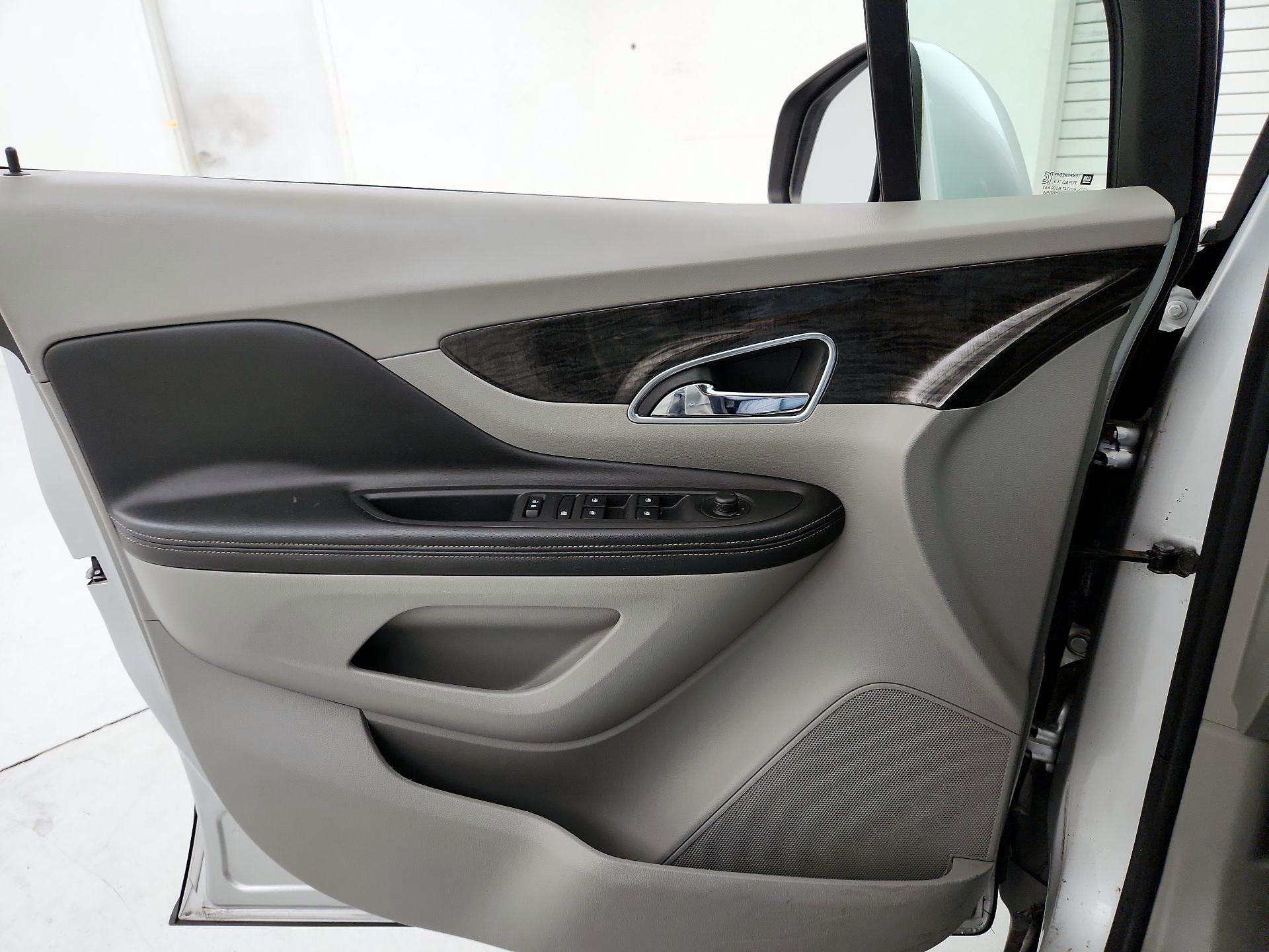 Thumbnail: 2015 Buick Encore - 12