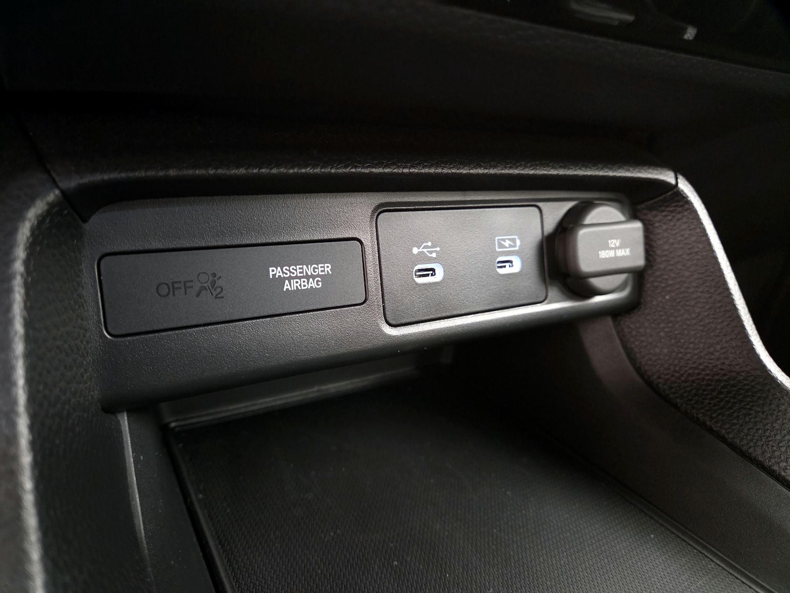 2025 Honda Civic Sport - Photo 18