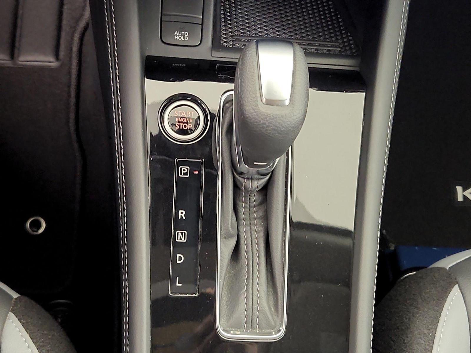 2023 Nissan Kicks SR - Photo 18