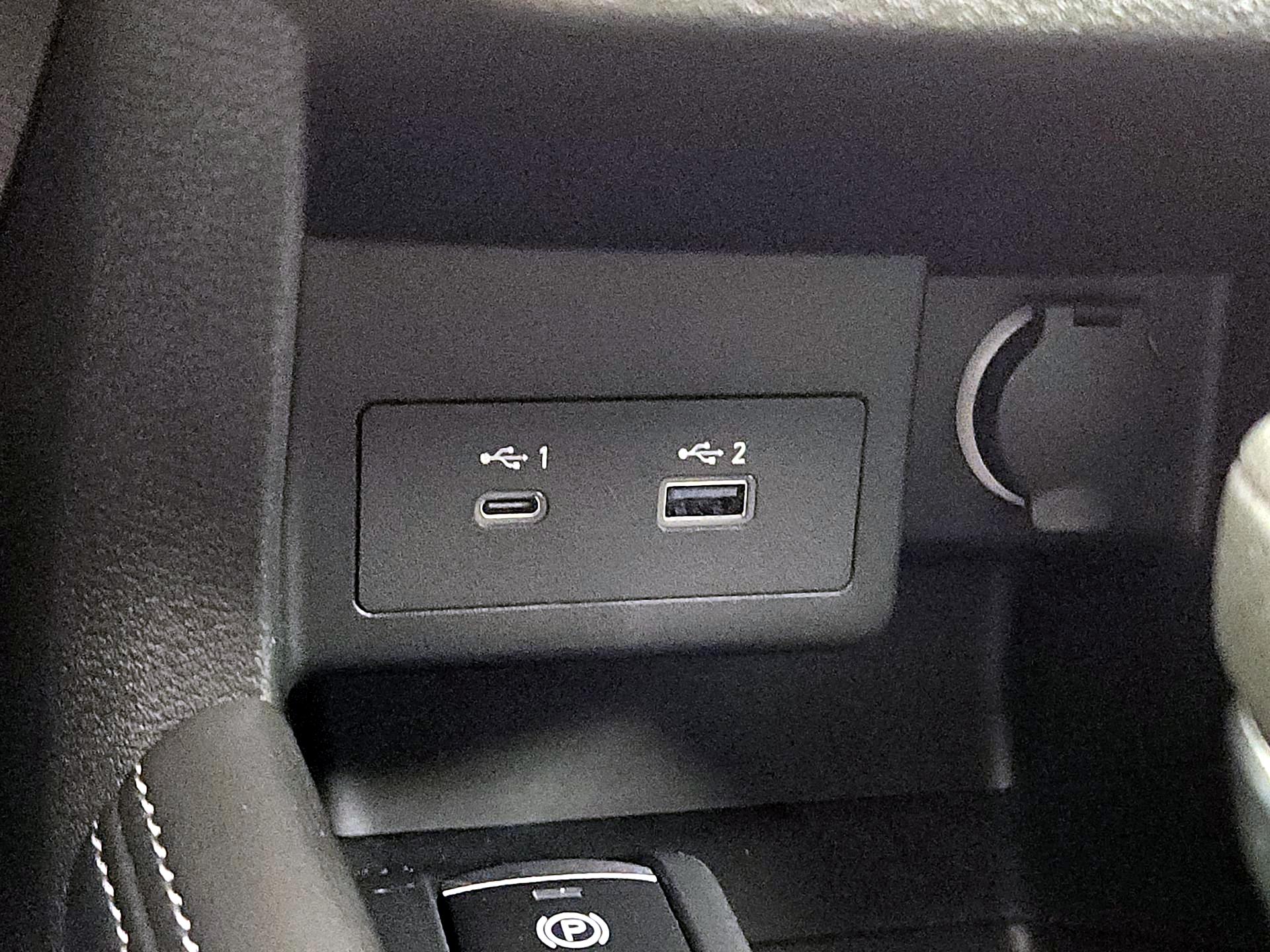 Thumbnail: 2023 Nissan Kicks - 18