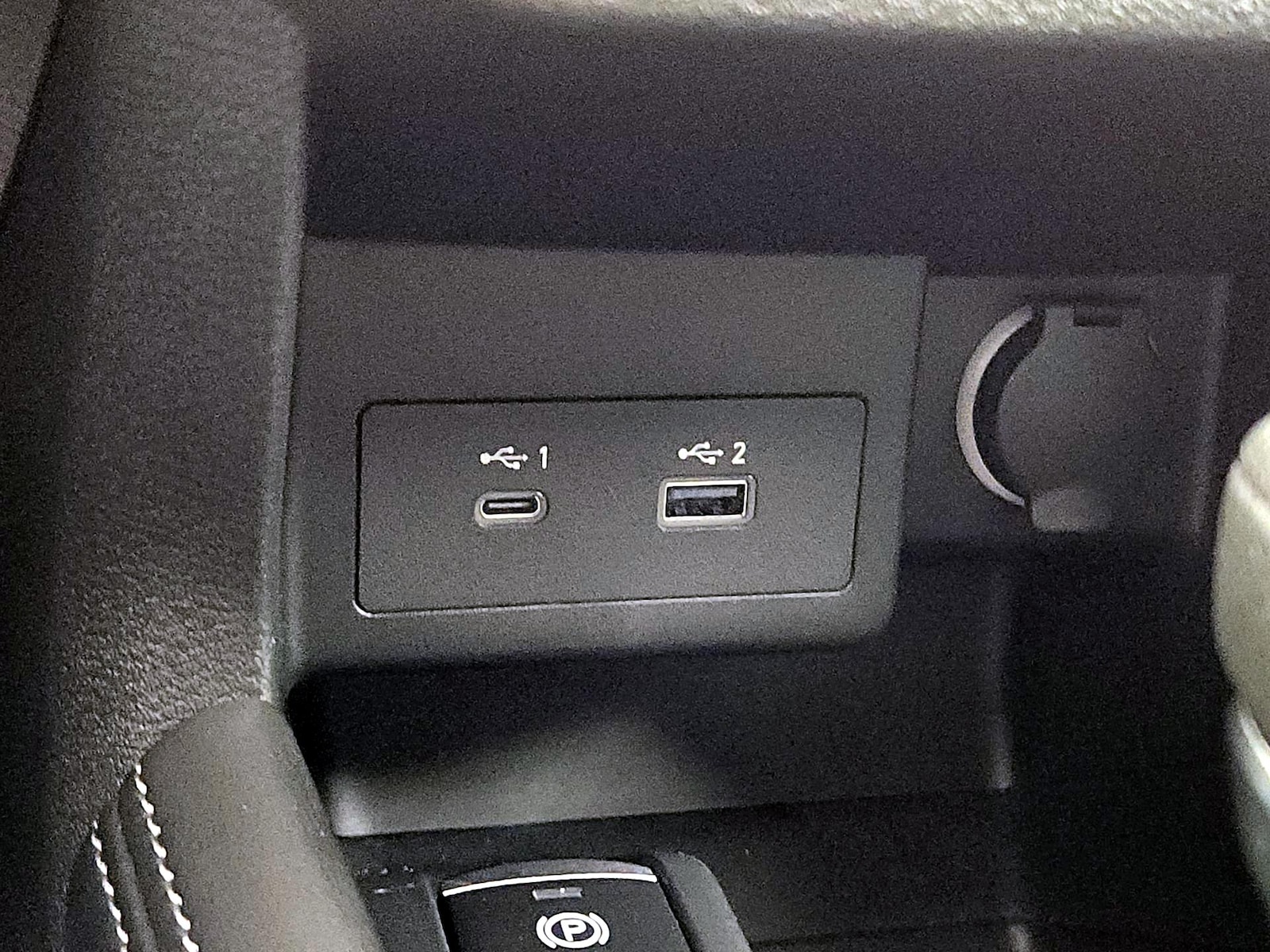2023 Nissan Kicks SR - Photo 19
