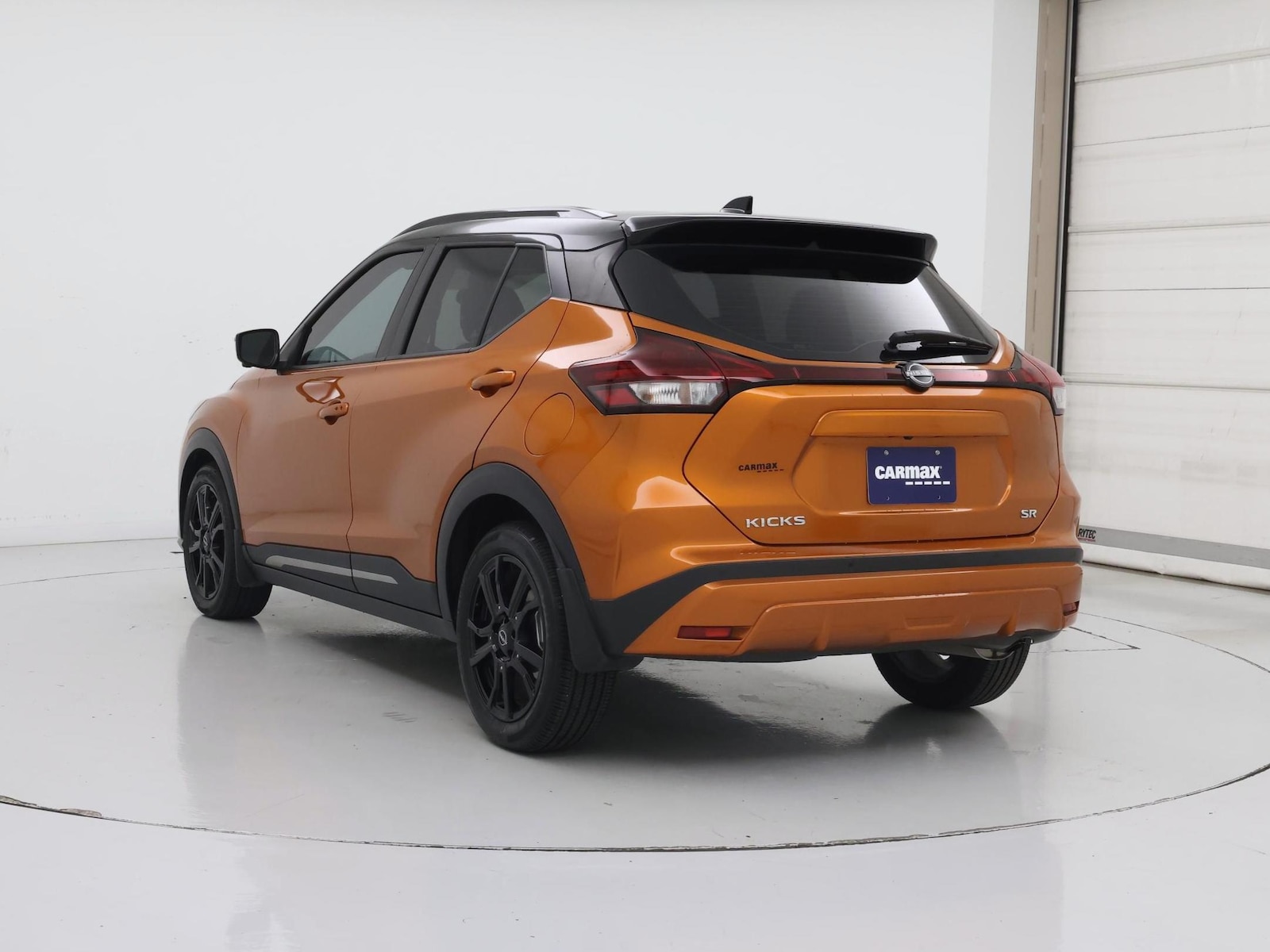 2023 Nissan Kicks SR - Photo 3