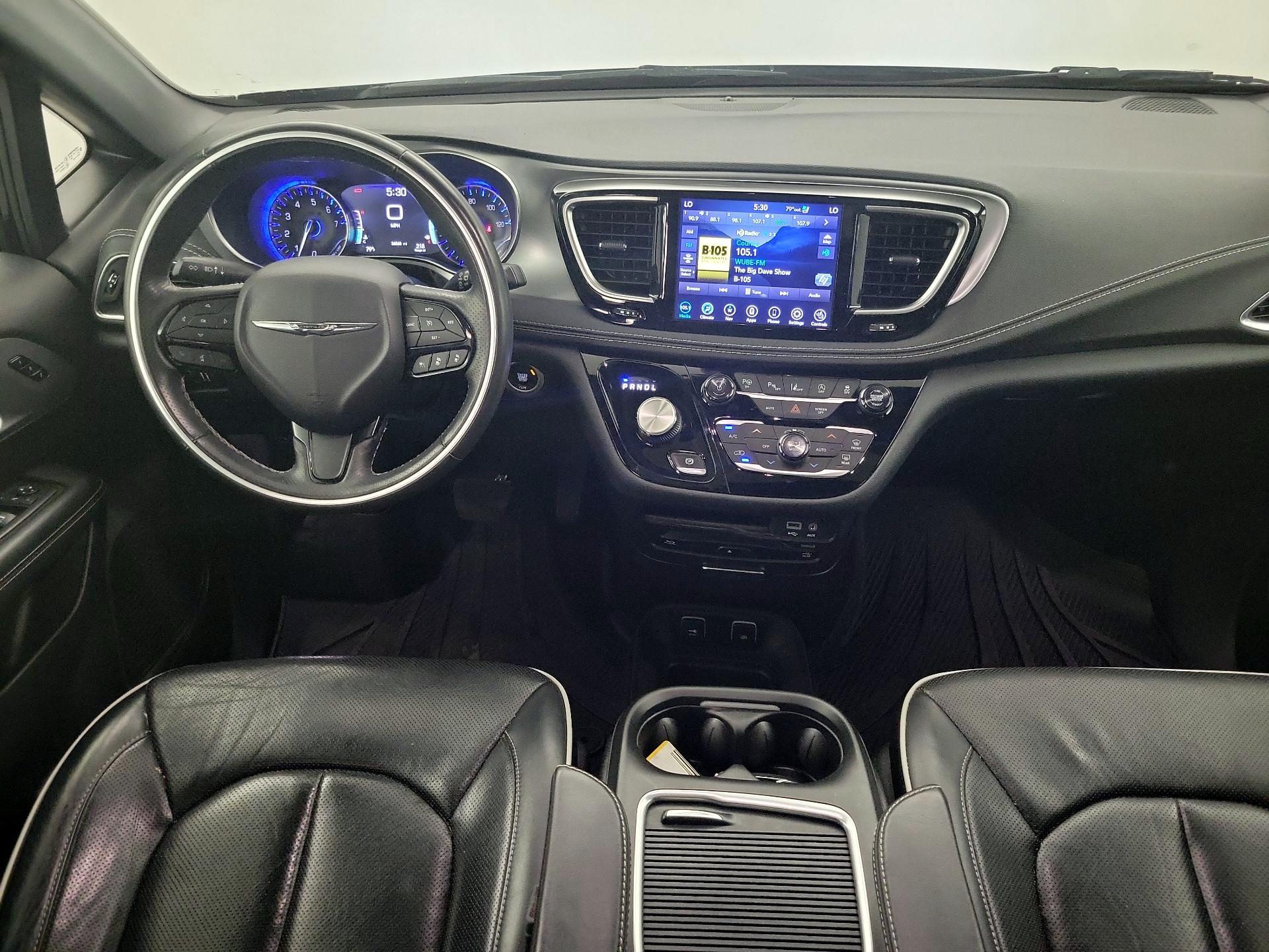Thumbnail: 2019 Chrysler Pacifica - 9
