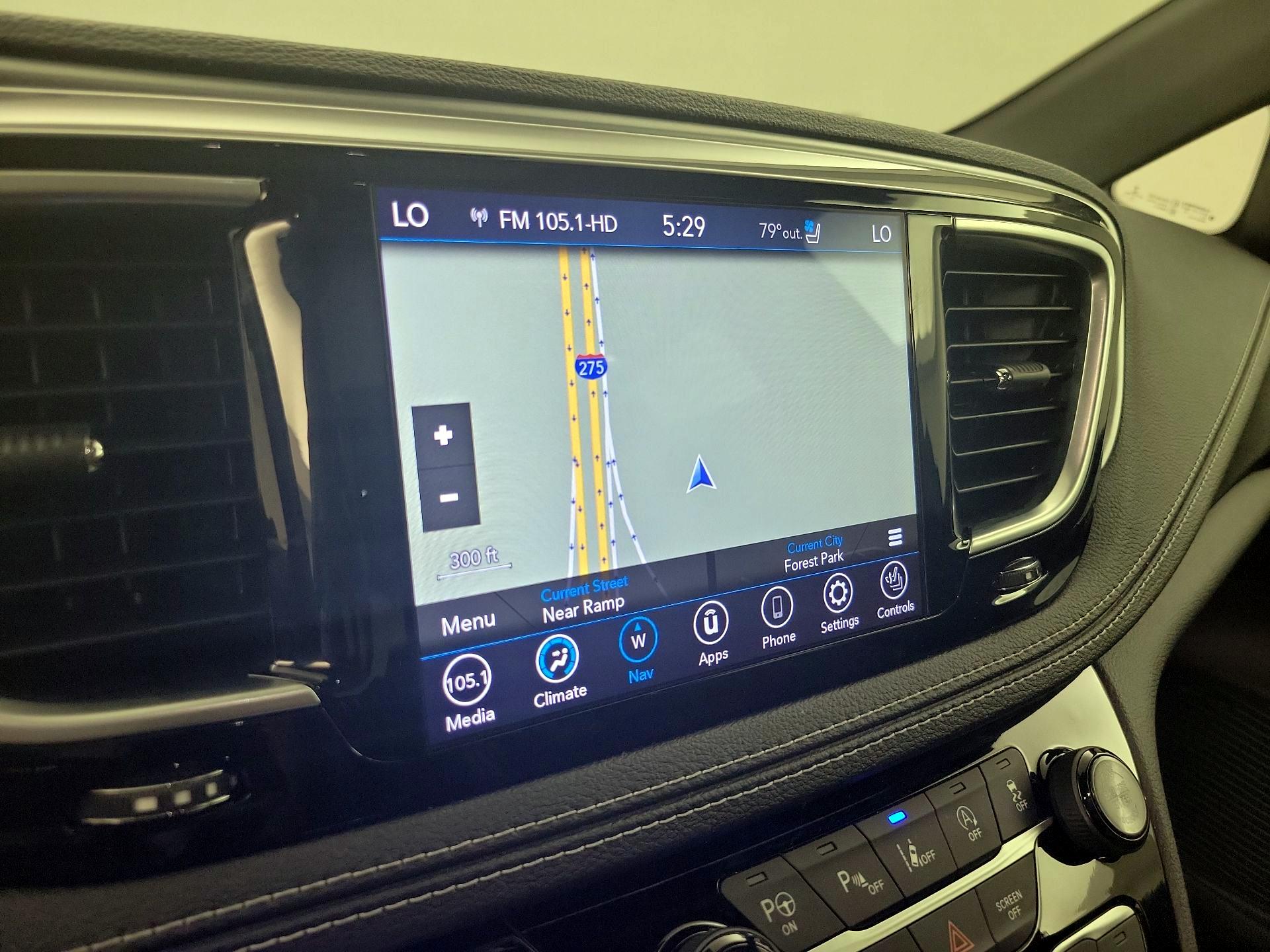 Thumbnail: 2019 Chrysler Pacifica - 14