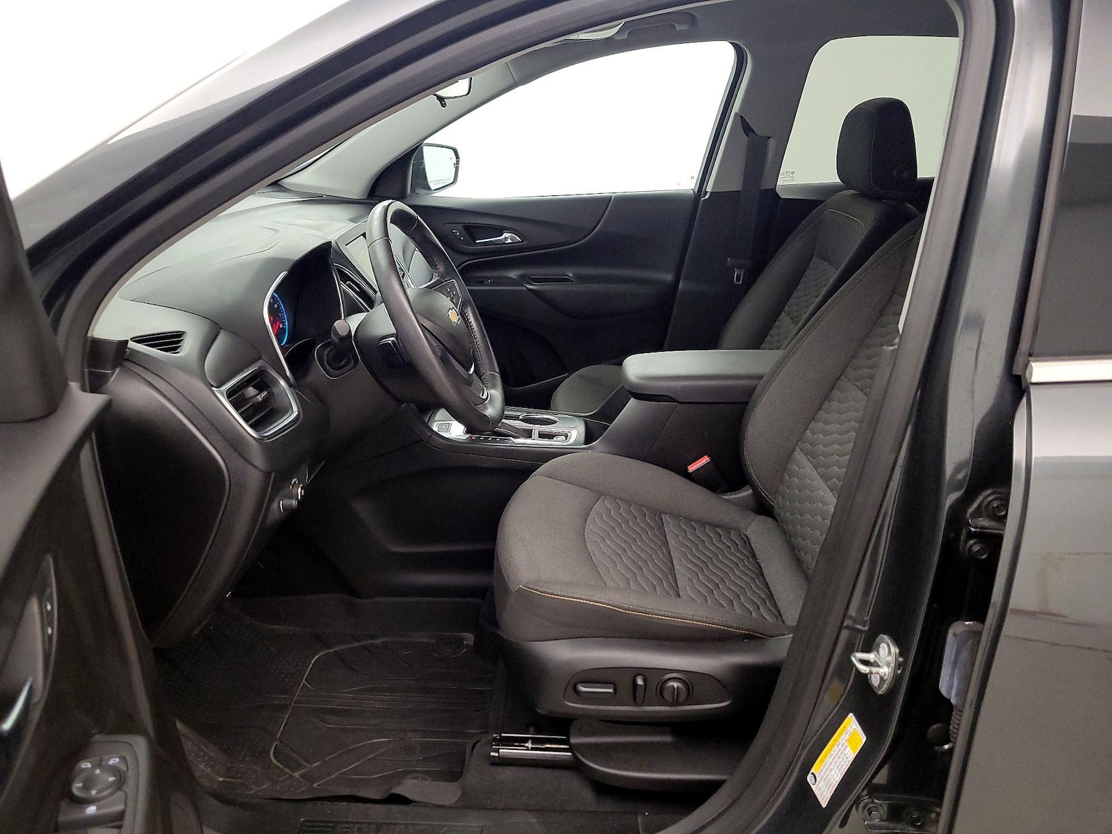 2019 Chevrolet Equinox LT - Photo 12