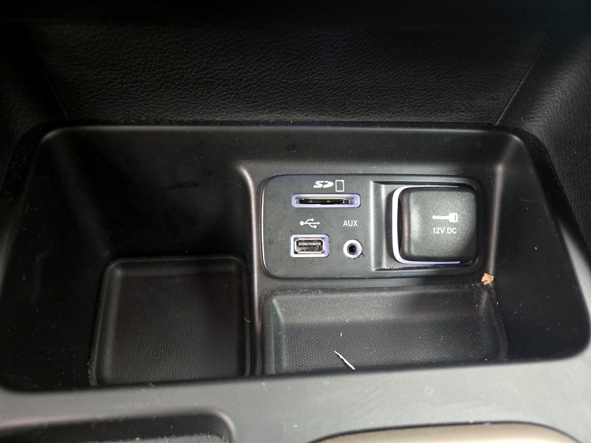 Thumbnail: 2016 Jeep Cherokee - 18