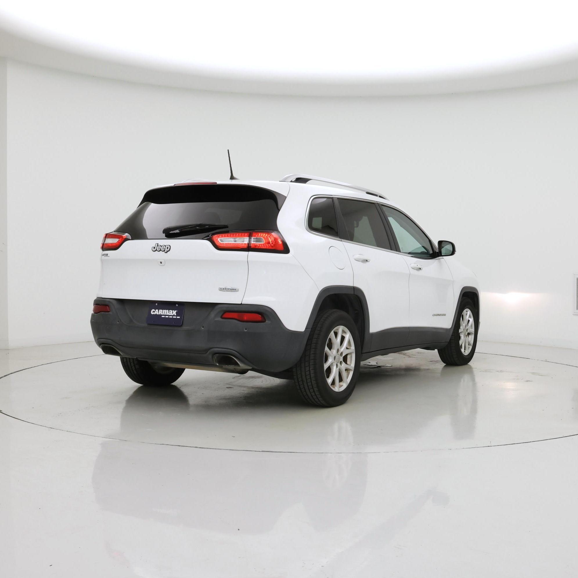 Thumbnail: 2016 Jeep Cherokee - 8