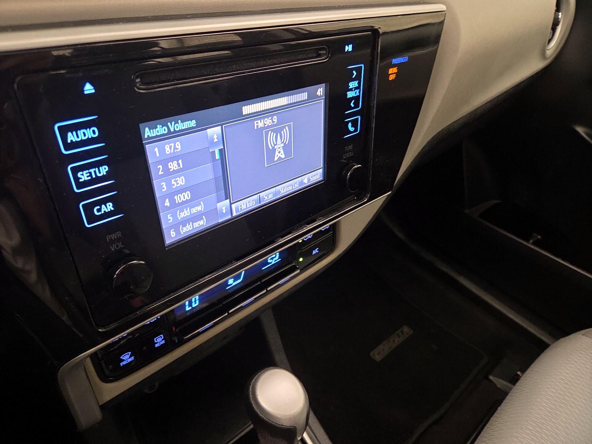 Thumbnail: 2019 Toyota Corolla - 15