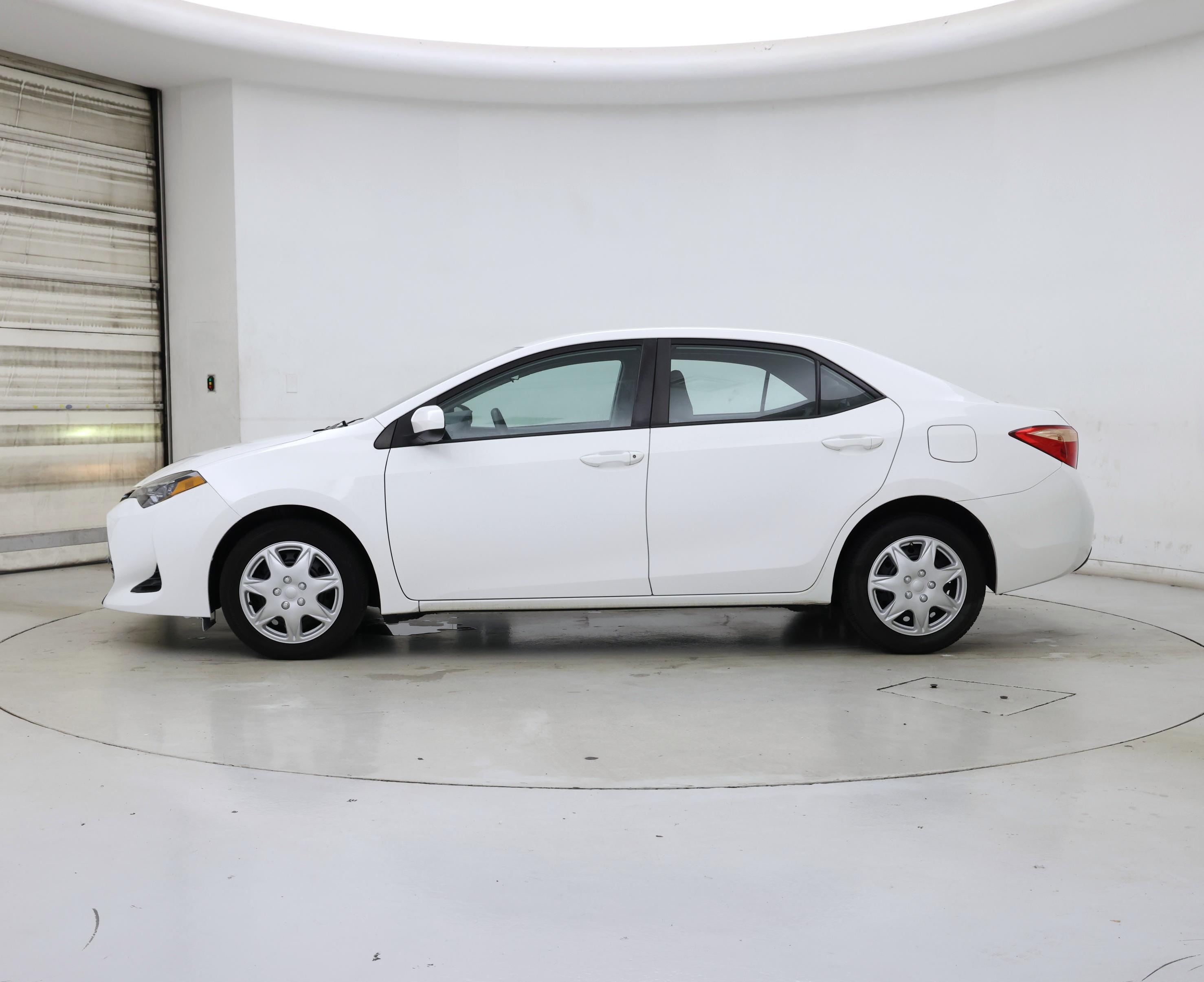 Thumbnail: 2019 Toyota Corolla - 3