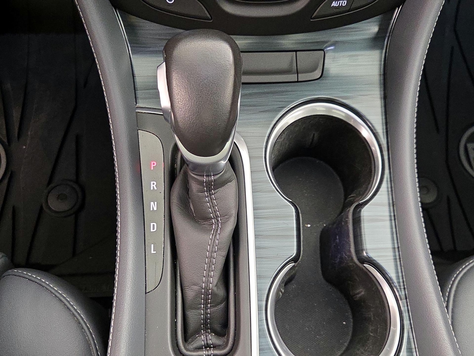 2020 Buick Envision Premium II - Photo 18