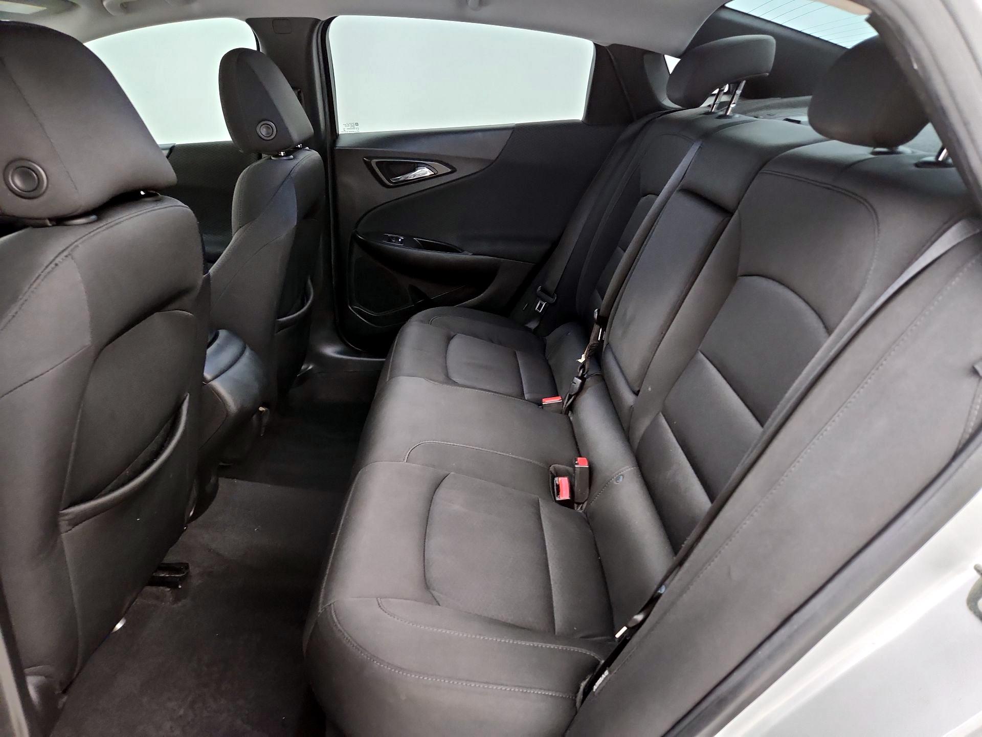 Thumbnail: 2018 Chevrolet Malibu - 19