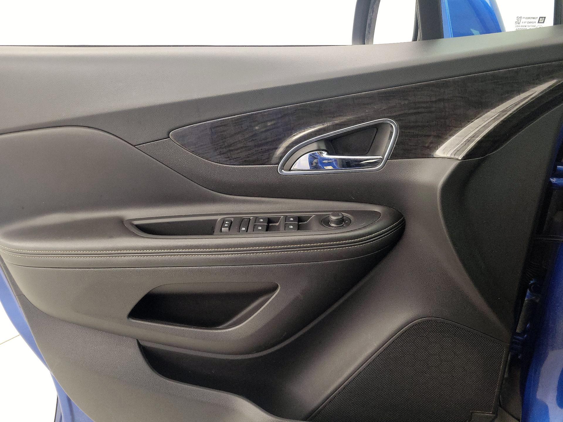 Thumbnail: 2015 Buick Encore - 12