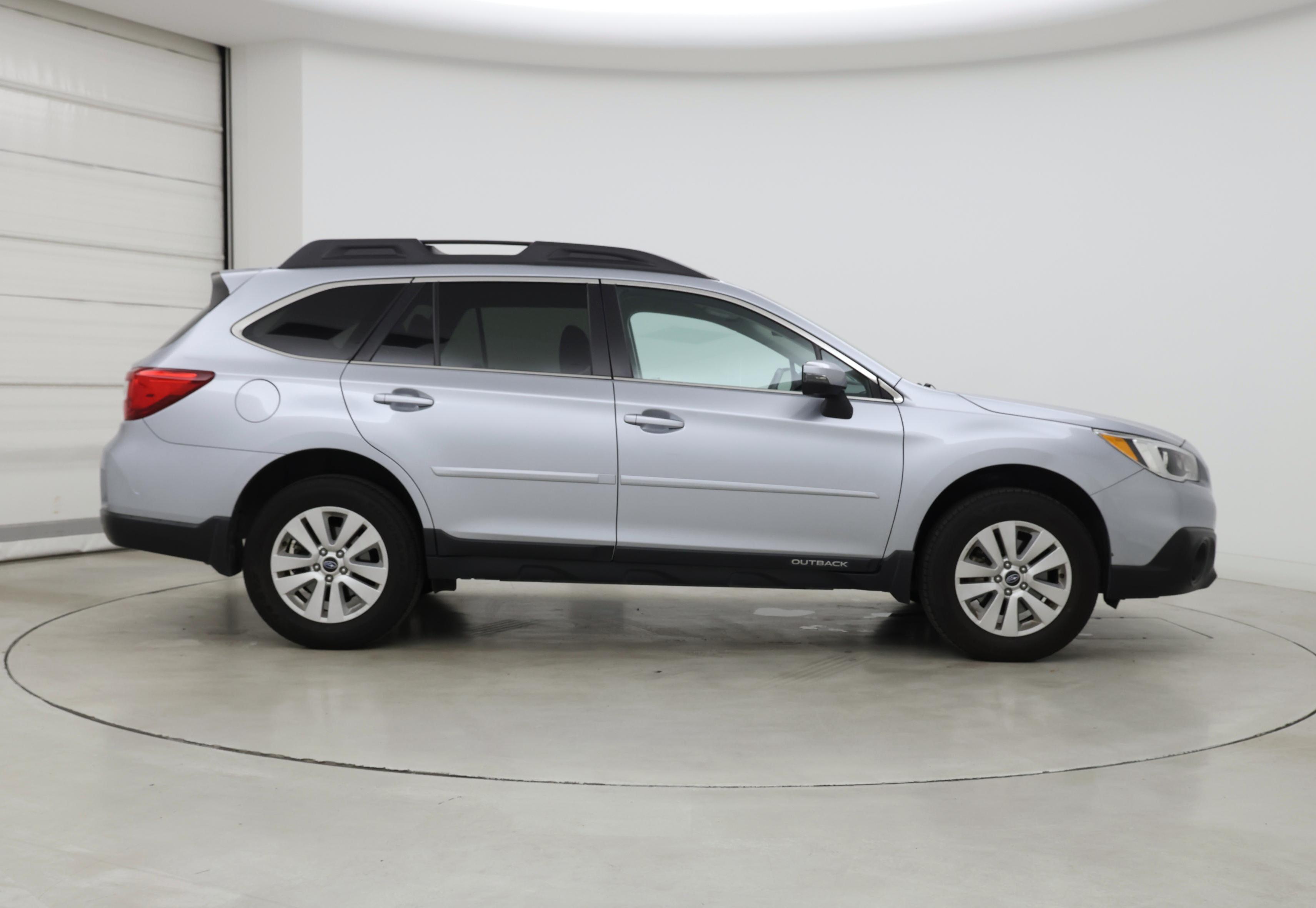 Thumbnail: 2017 Subaru Outback - 7