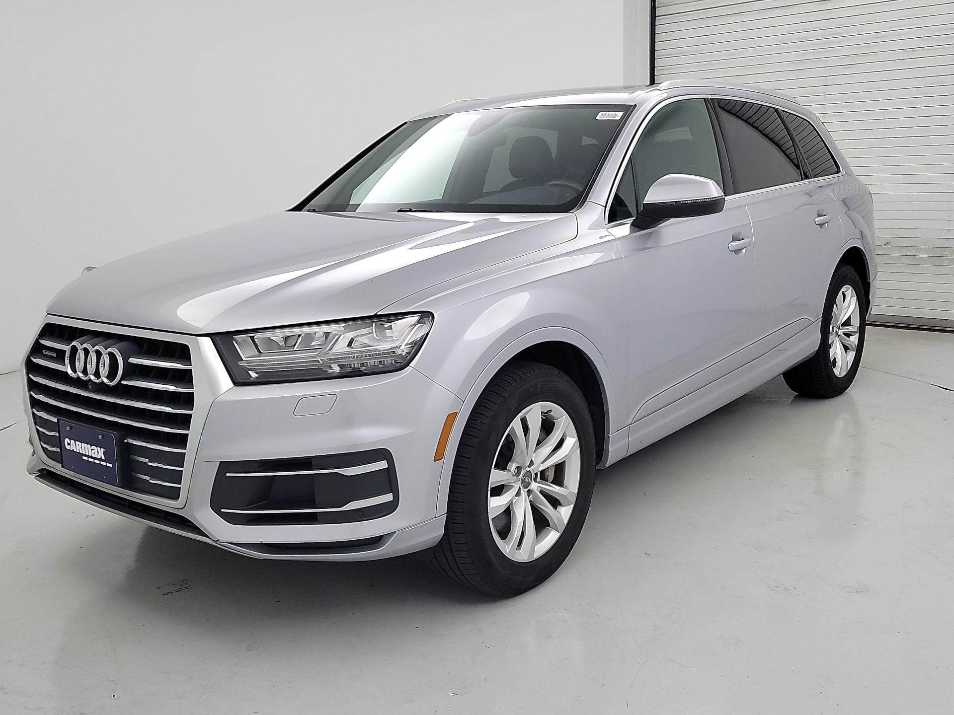 Thumbnail: 2019 Audi Q7 - 3