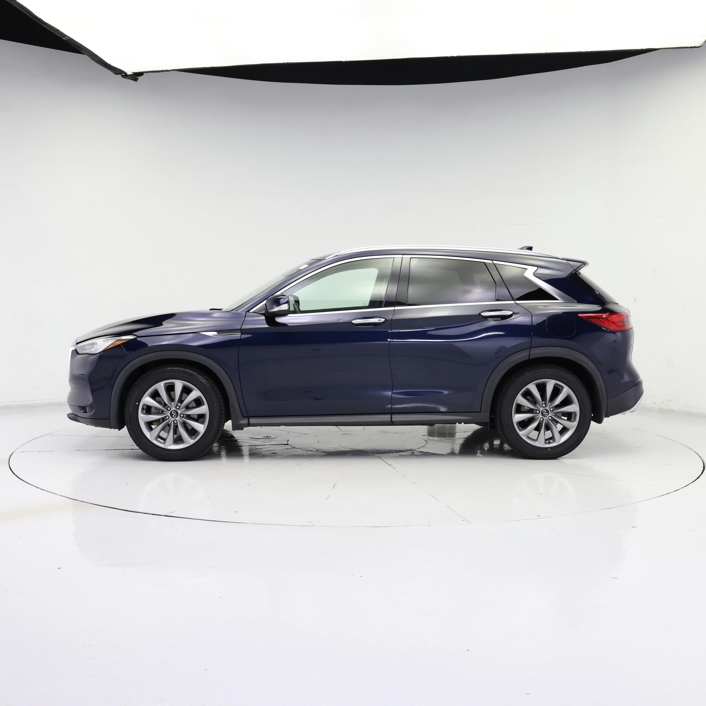 Thumbnail: 2021 INFINITI QX50 - 3