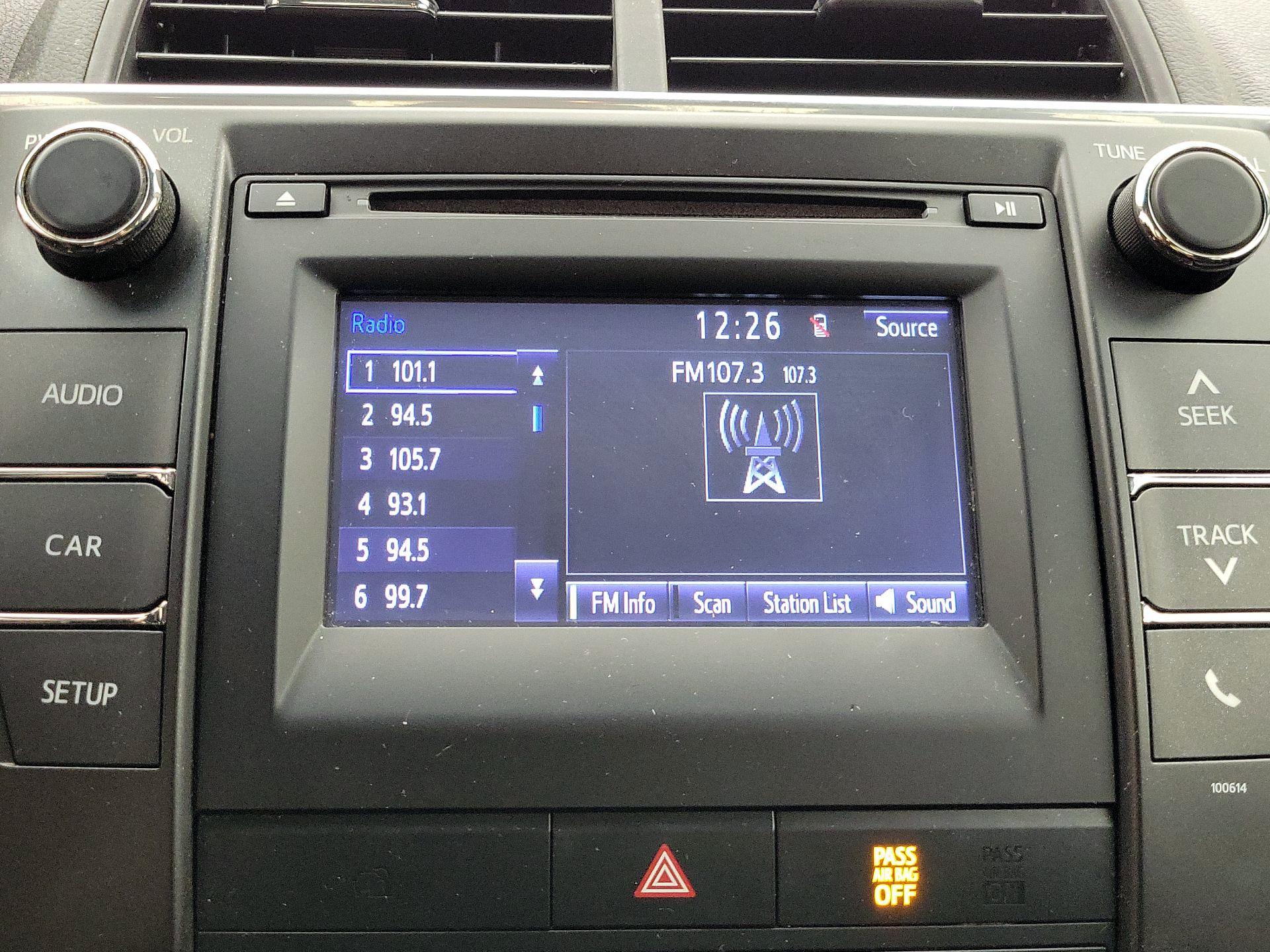 Thumbnail: 2016 Toyota Camry - 15