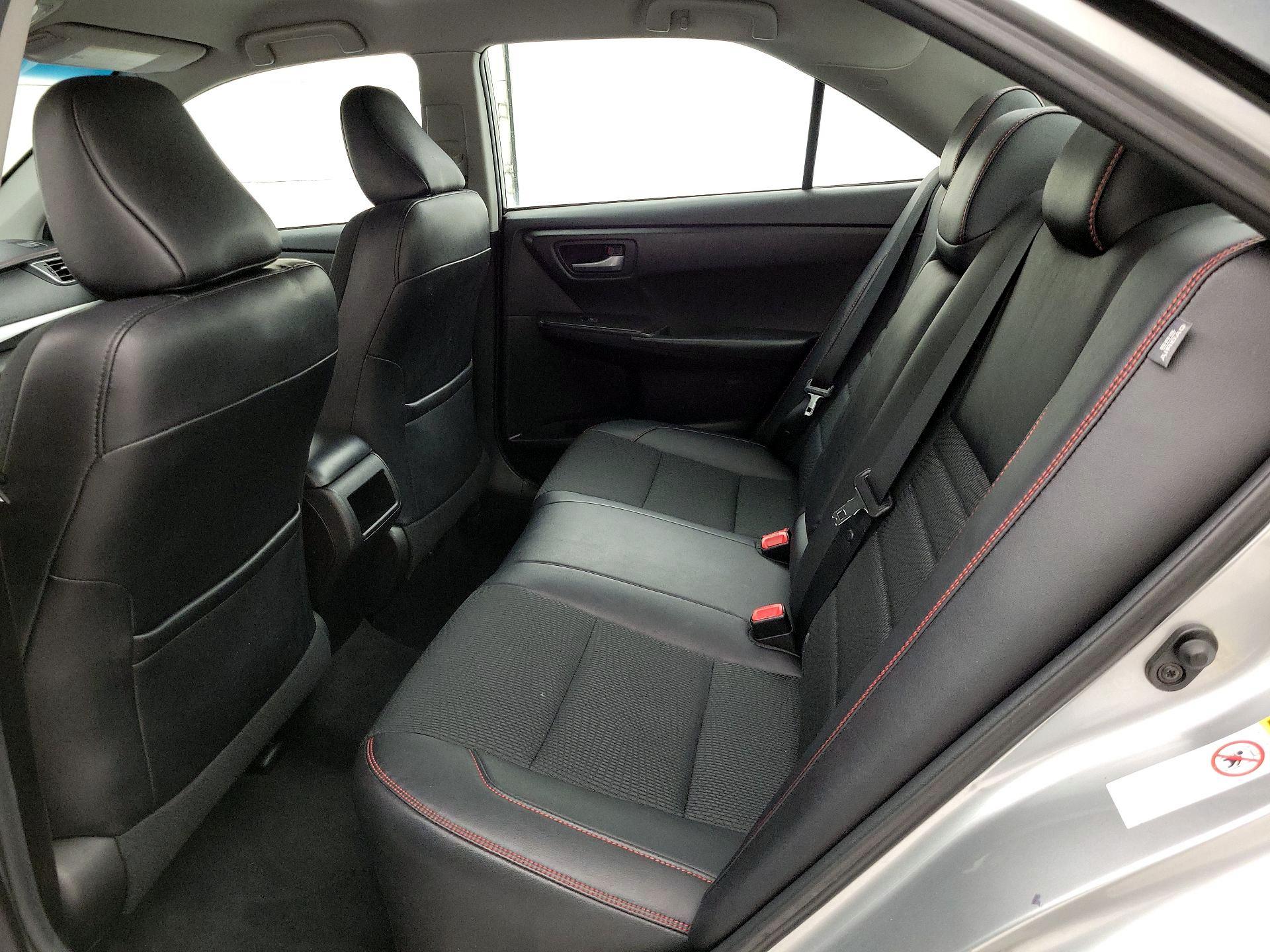 Thumbnail: 2016 Toyota Camry - 19