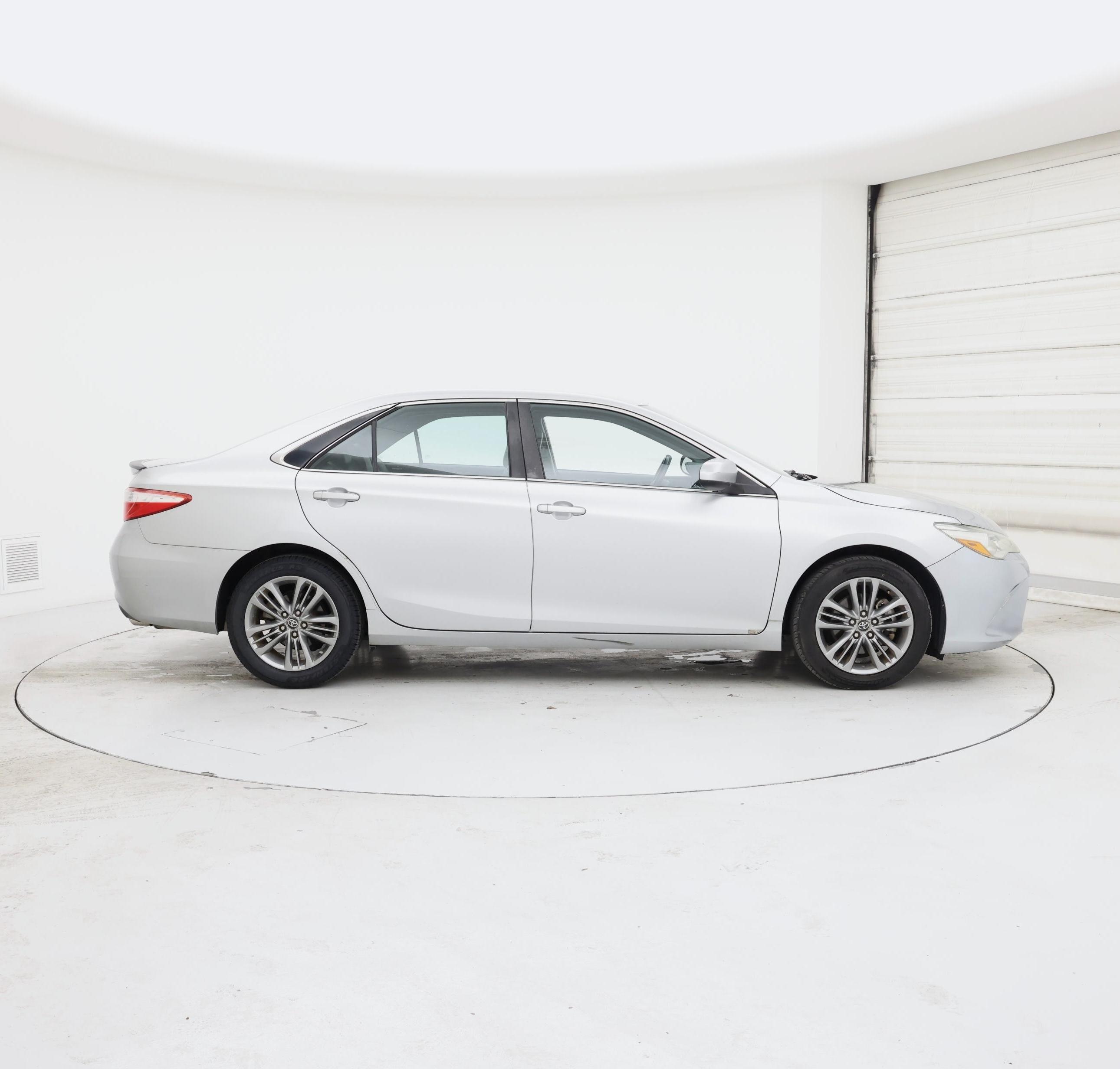 Thumbnail: 2016 Toyota Camry - 7