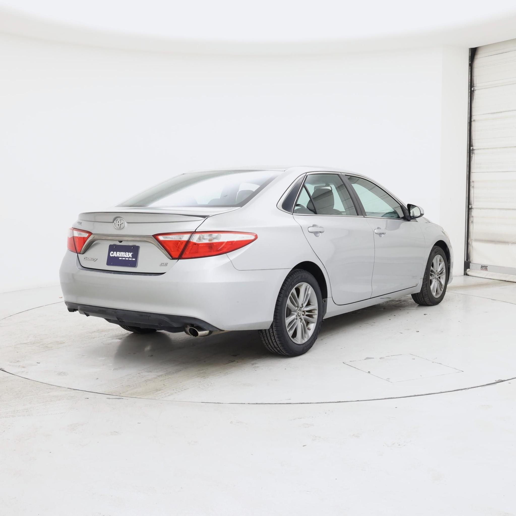 Thumbnail: 2016 Toyota Camry - 8