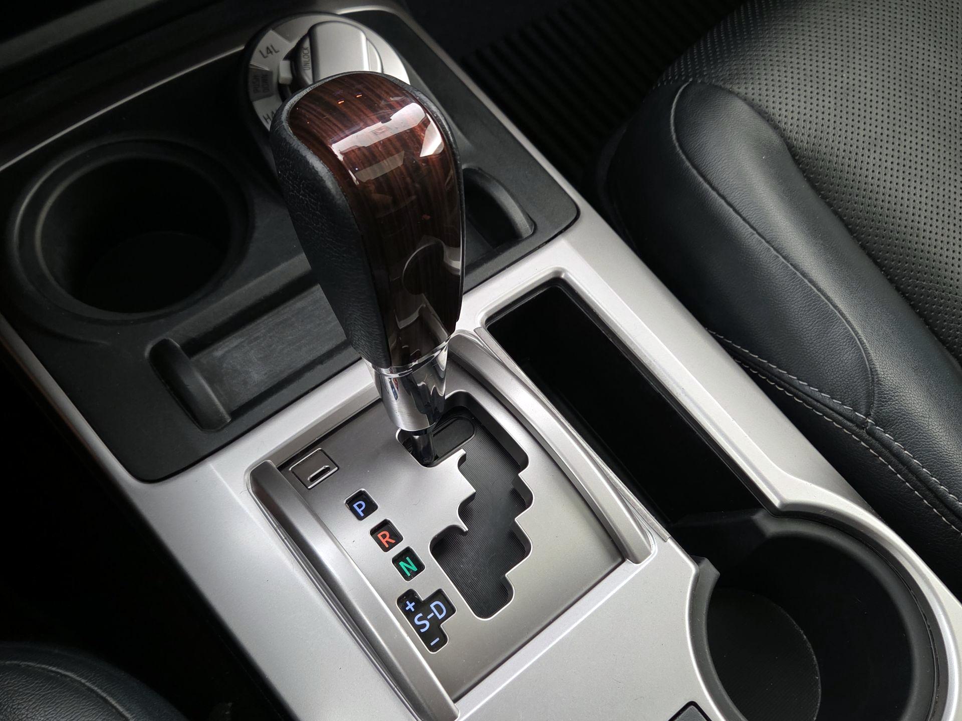 Thumbnail: 2019 Toyota 4Runner - 17