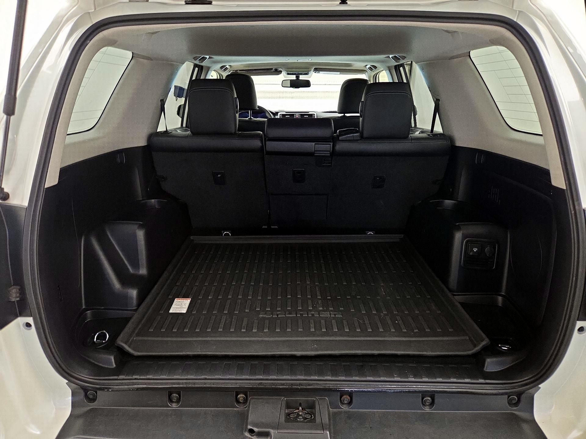 Thumbnail: 2019 Toyota 4Runner - 20