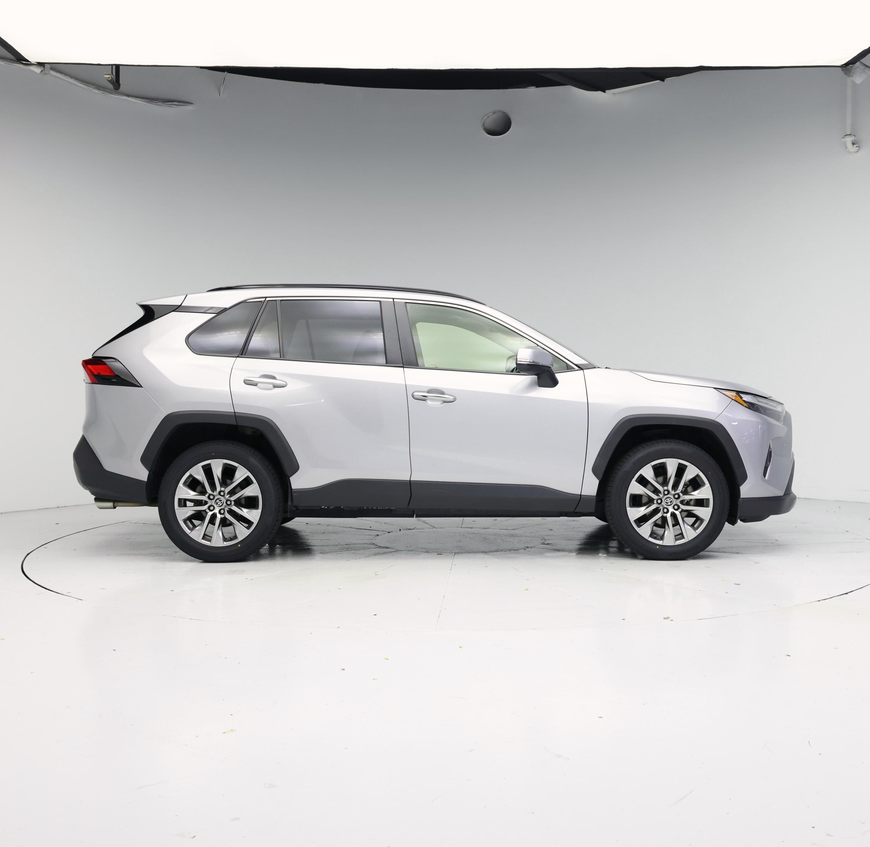Thumbnail: 2023 Toyota RAV4 - 7