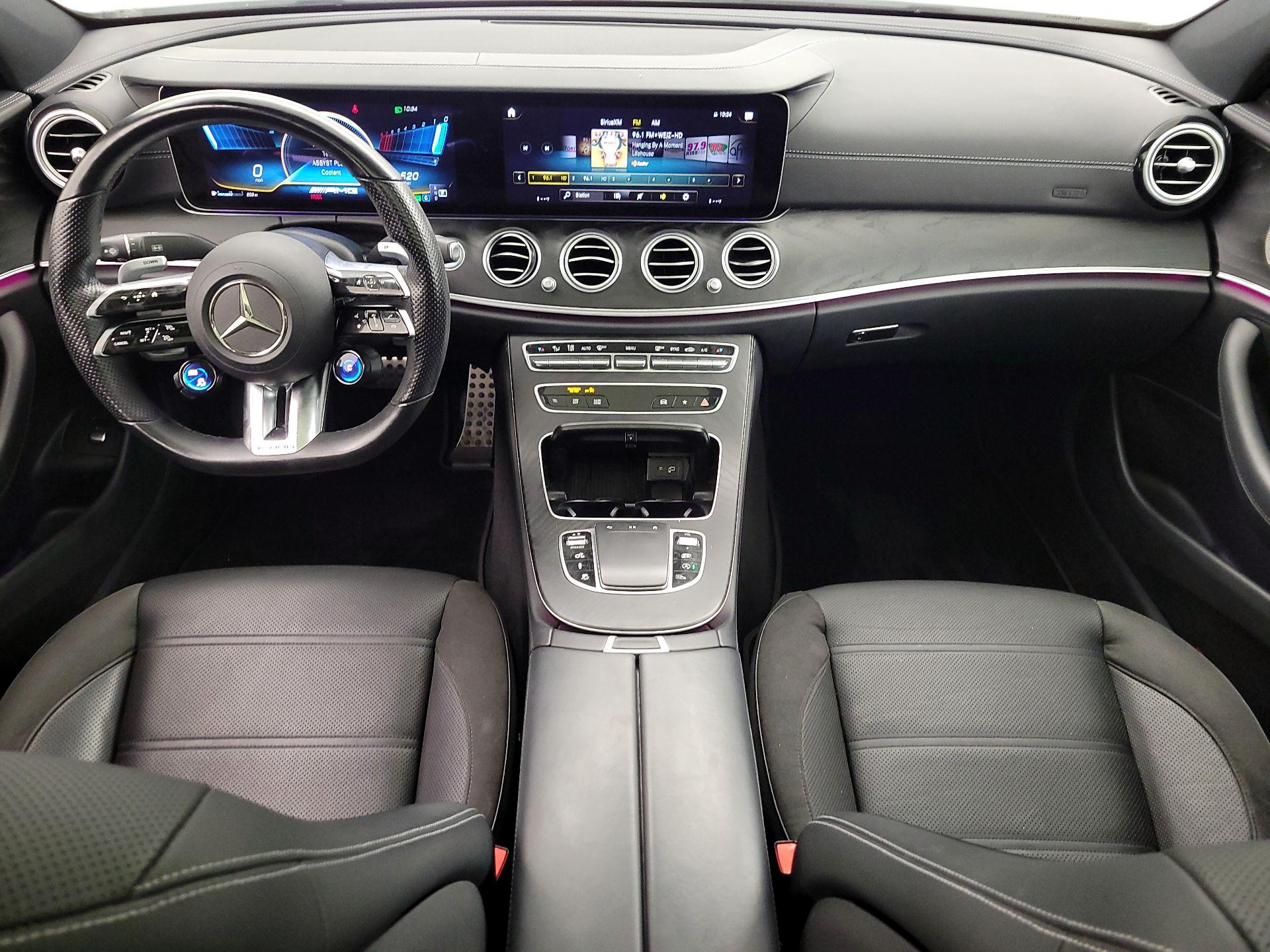 Thumbnail: 2022 Mercedes-Benz E-Class - 9
