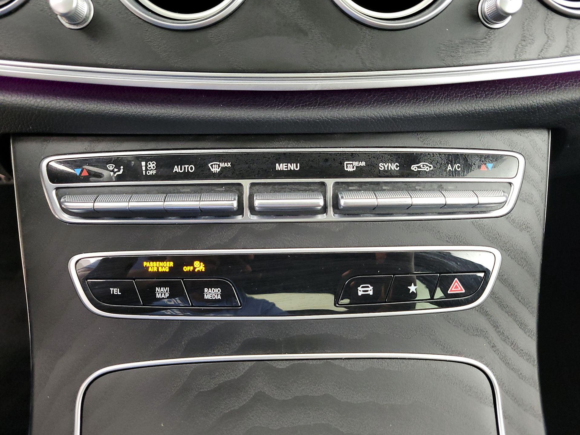 Thumbnail: 2022 Mercedes-Benz E-Class - 17