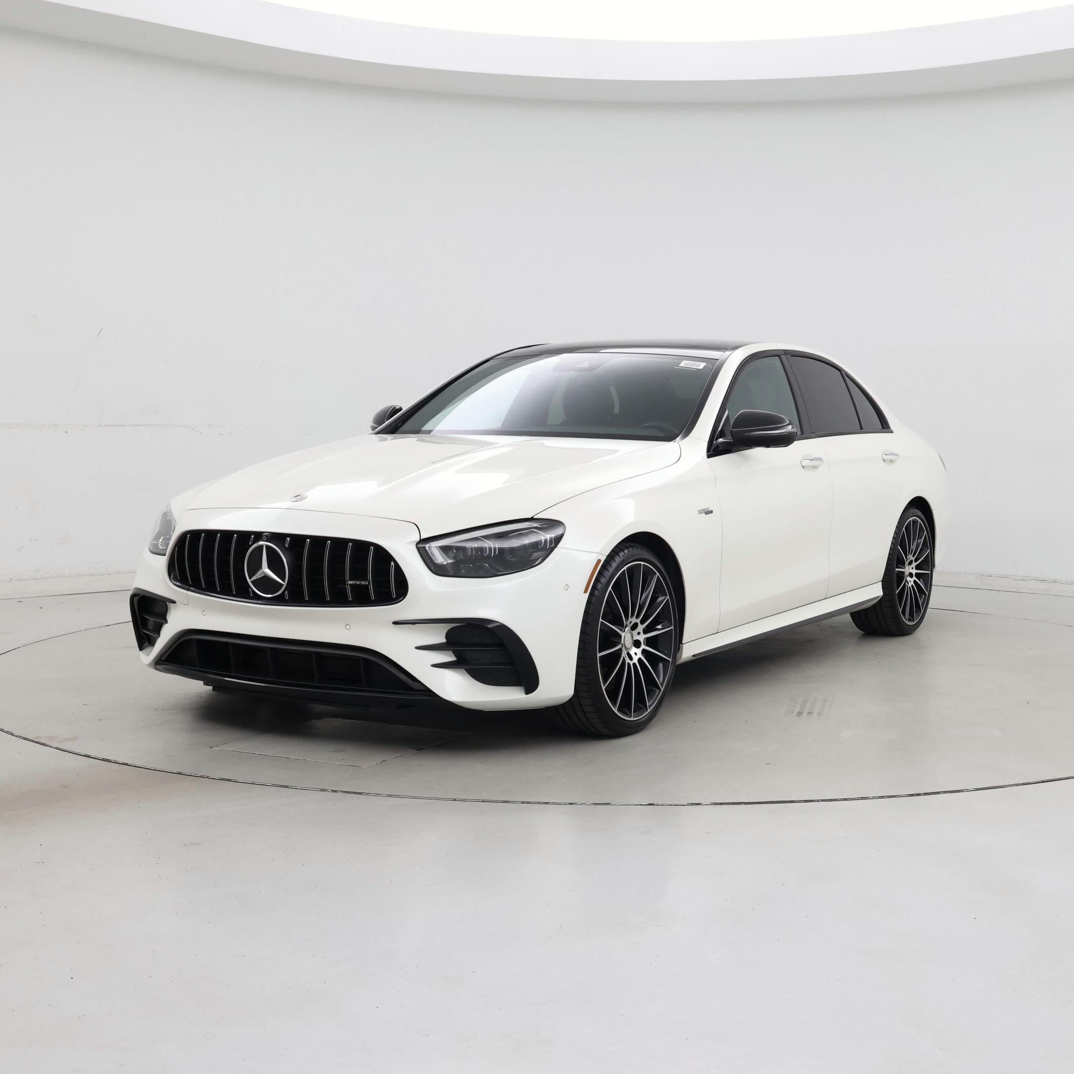 Thumbnail: 2022 Mercedes-Benz E-Class - 4