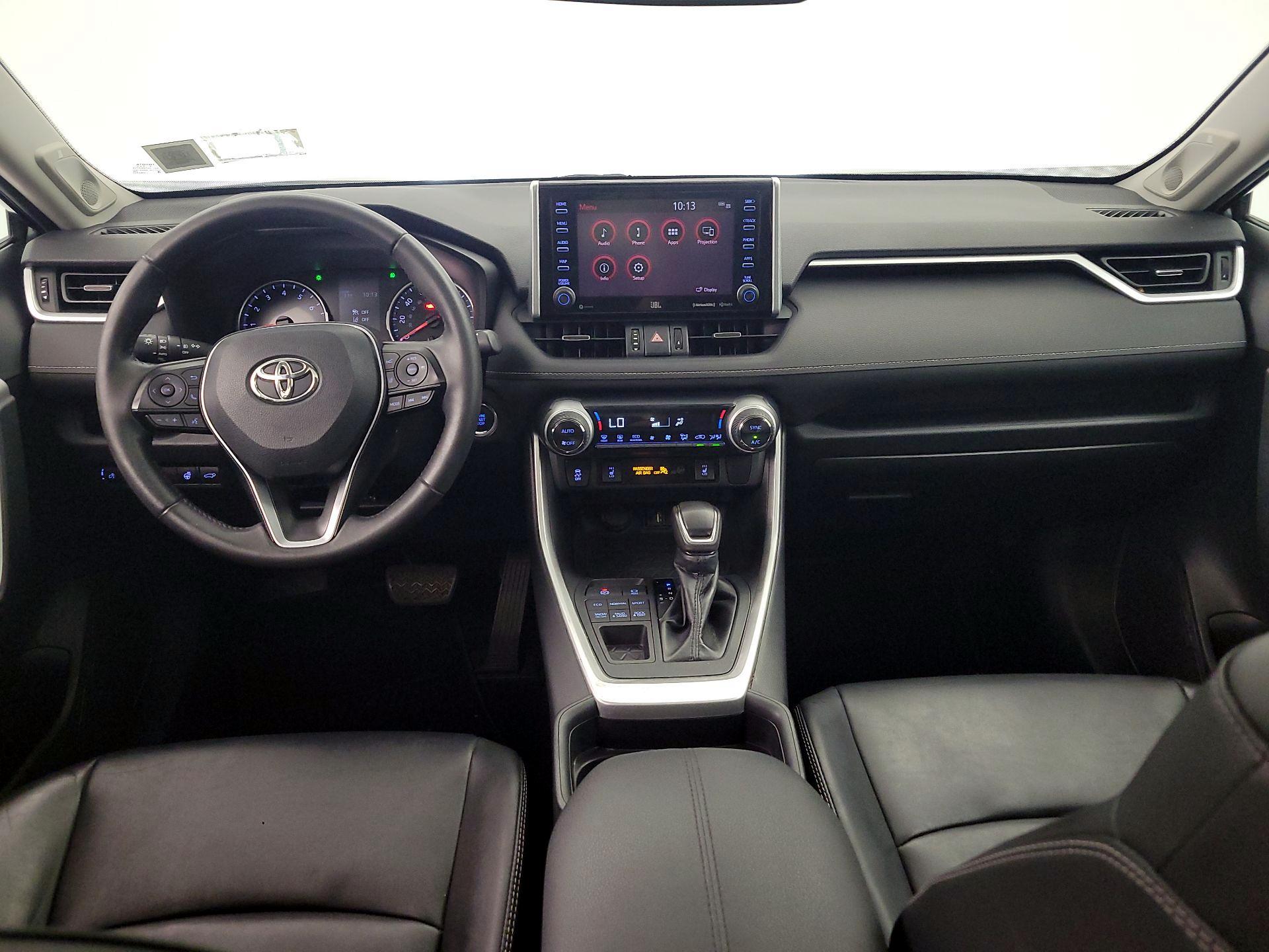 Thumbnail: 2019 Toyota RAV4 - 9