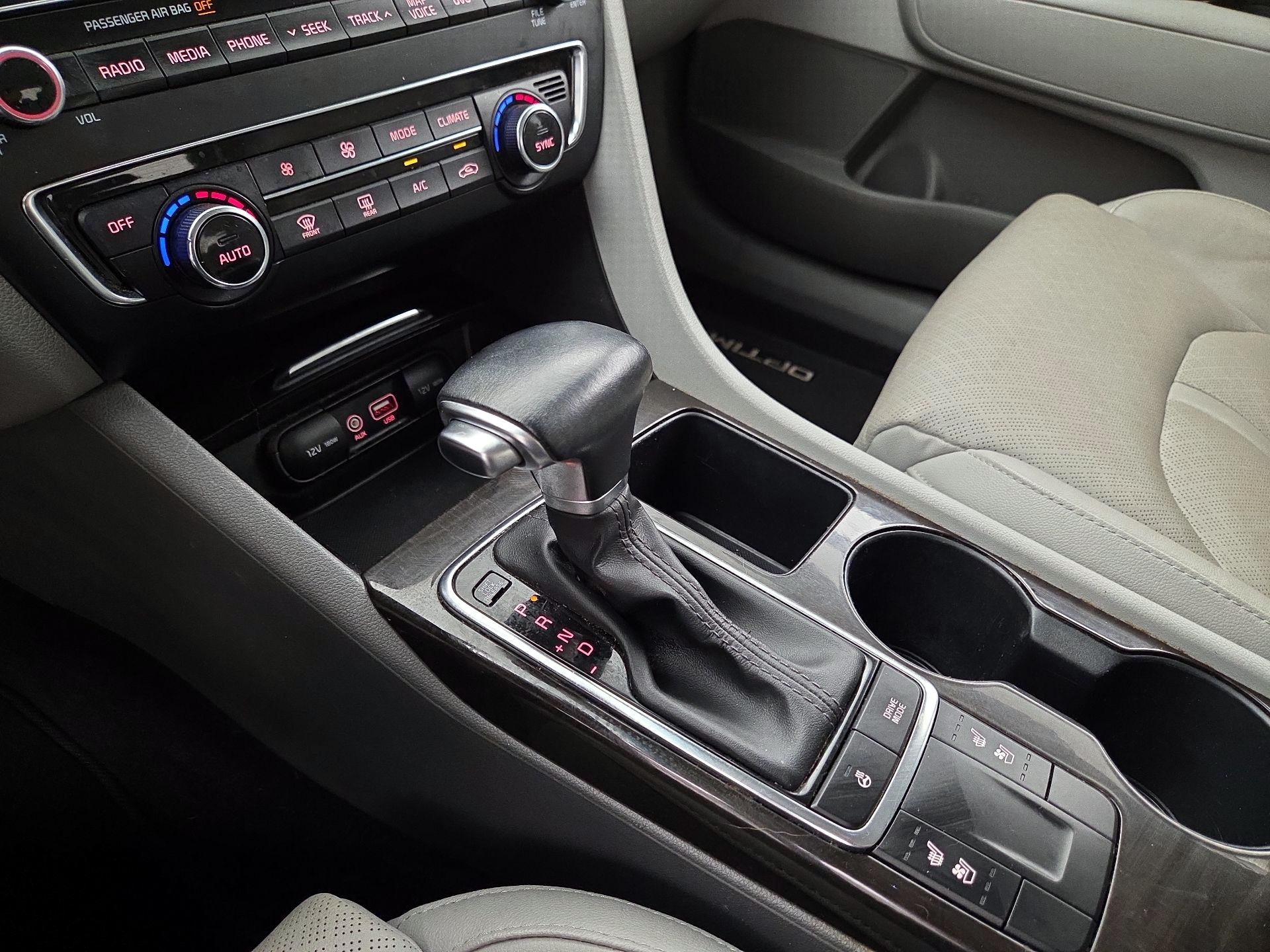 Thumbnail: 2016 Kia Optima - 17