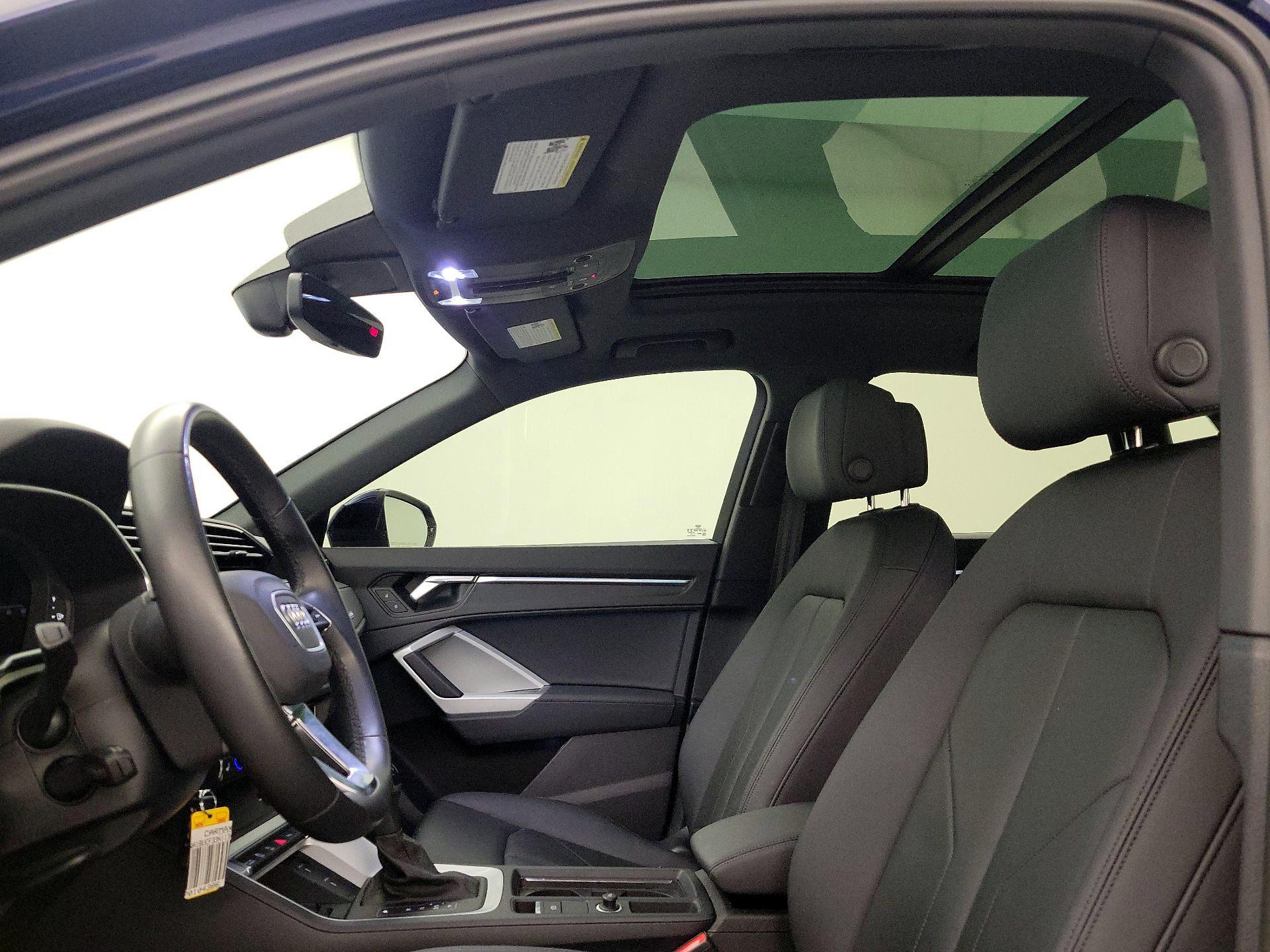 Thumbnail: 2022 Audi Q3 - 19