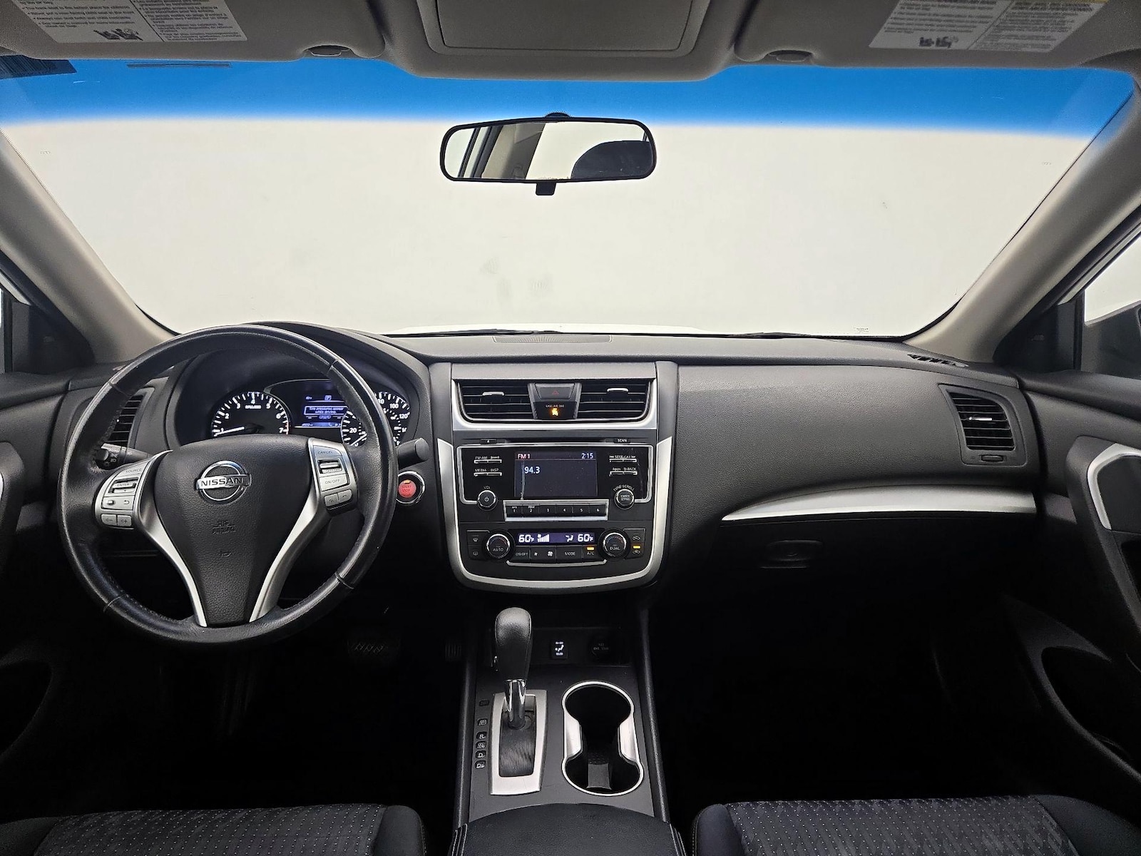 2016 Nissan Altima SV - Photo 10
