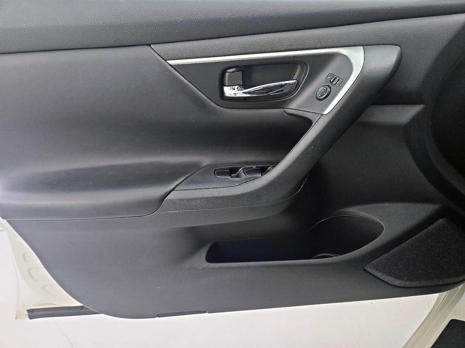 2016 Nissan Altima SV - Photo 13
