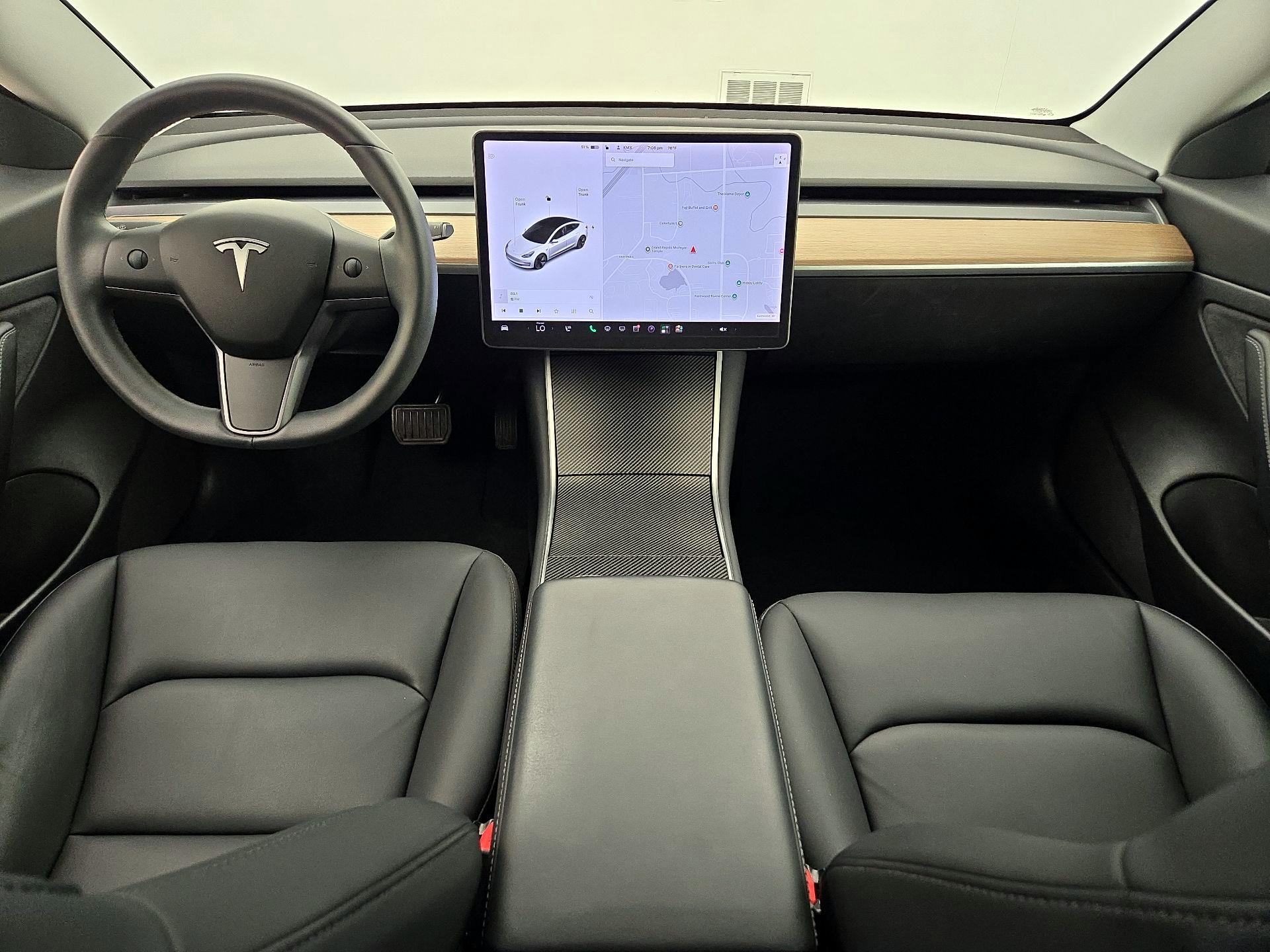 Thumbnail: 2020 Tesla Model 3 - 9