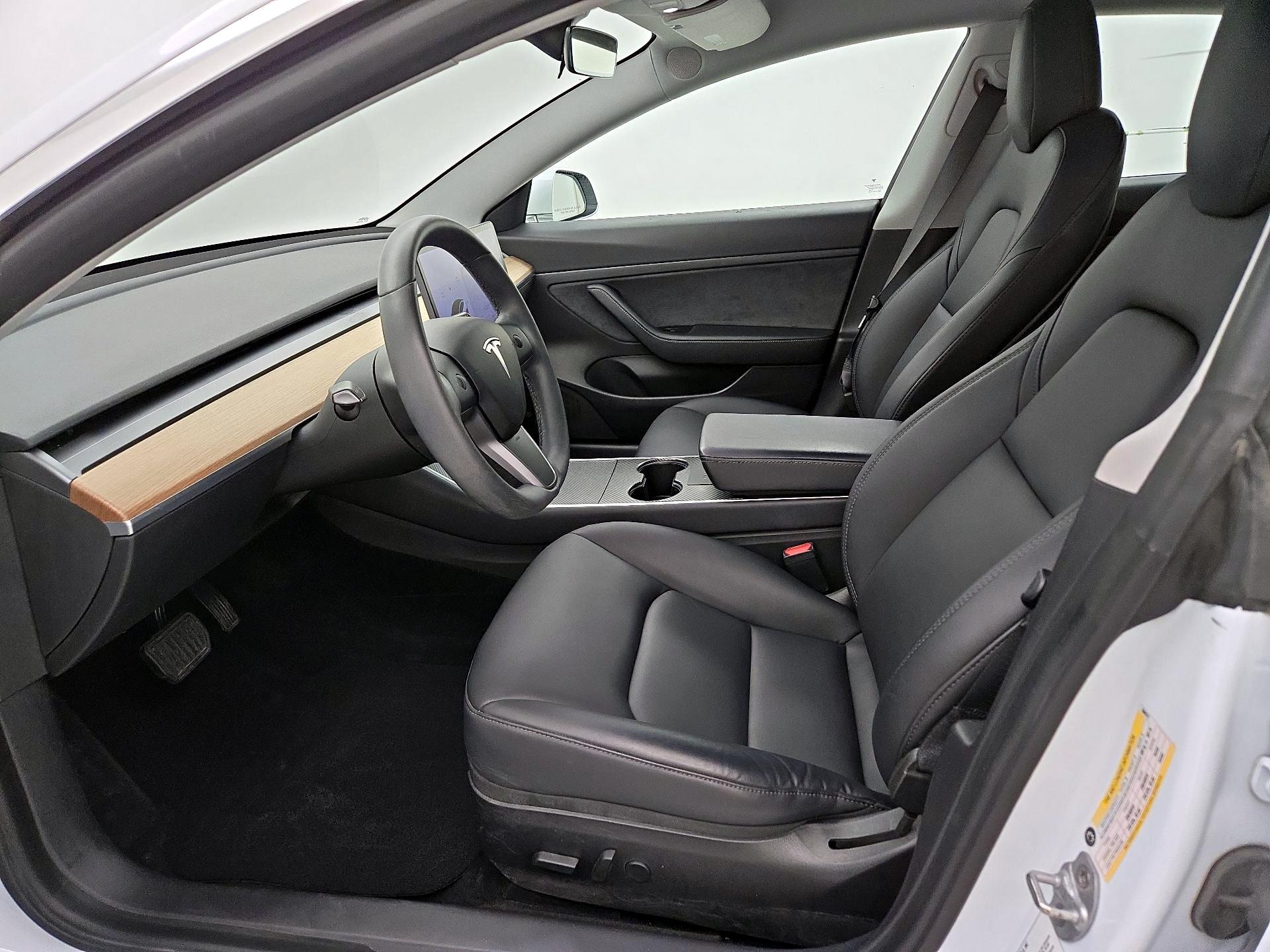 Thumbnail: 2020 Tesla Model 3 - 11