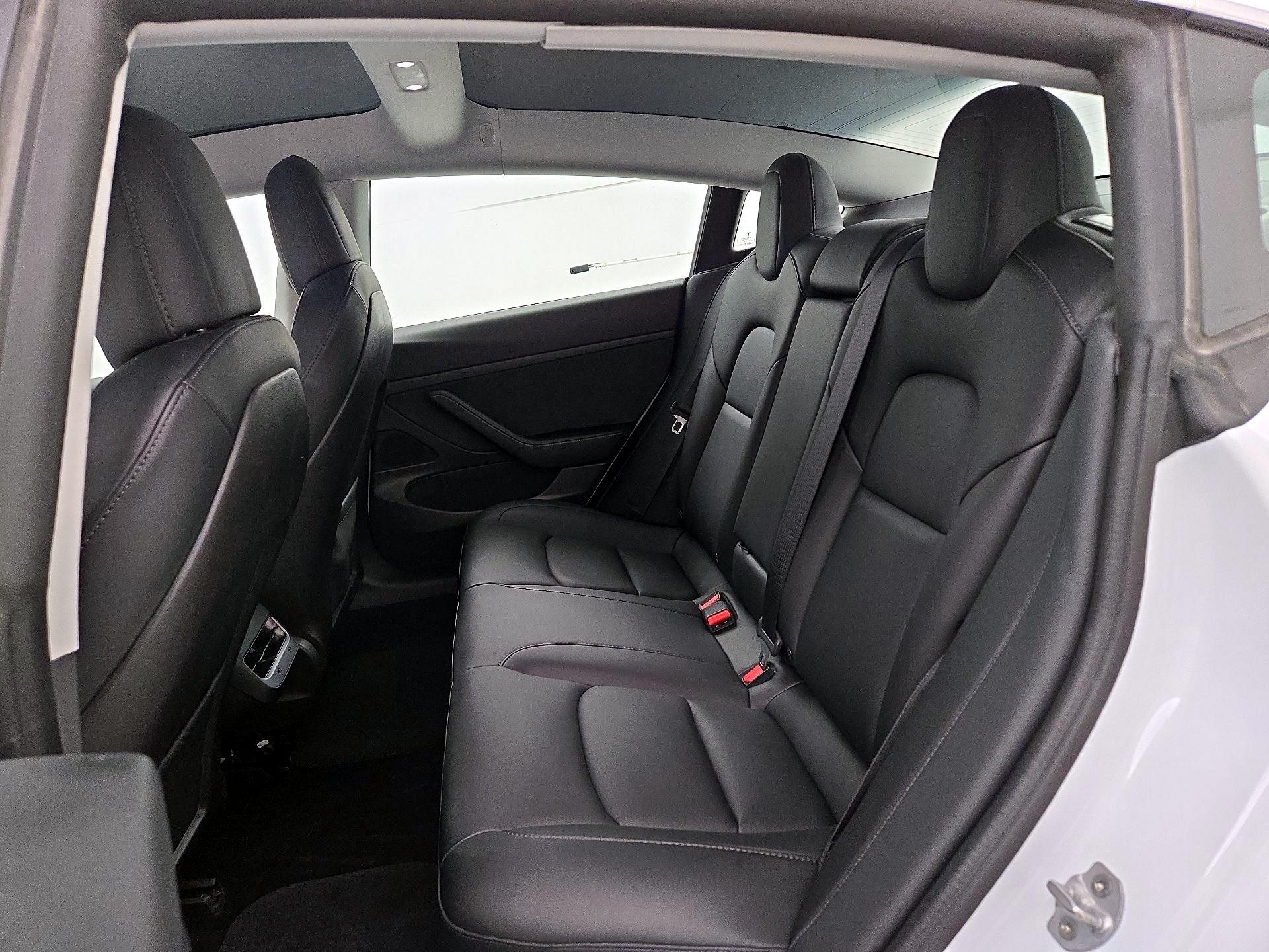 Thumbnail: 2020 Tesla Model 3 - 19